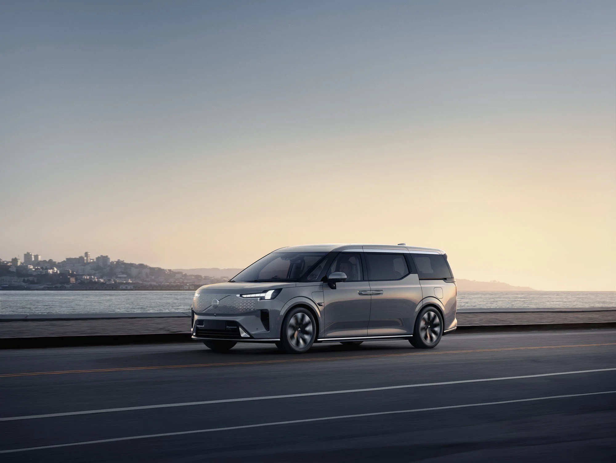 Volvo Reveals Fully Electric EM90