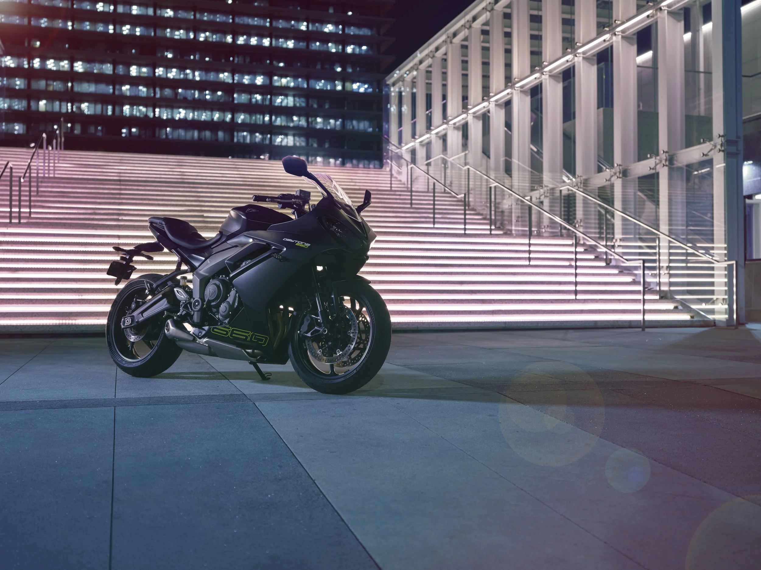 The Triumph Daytona is Back: Daytona 660 Launched
