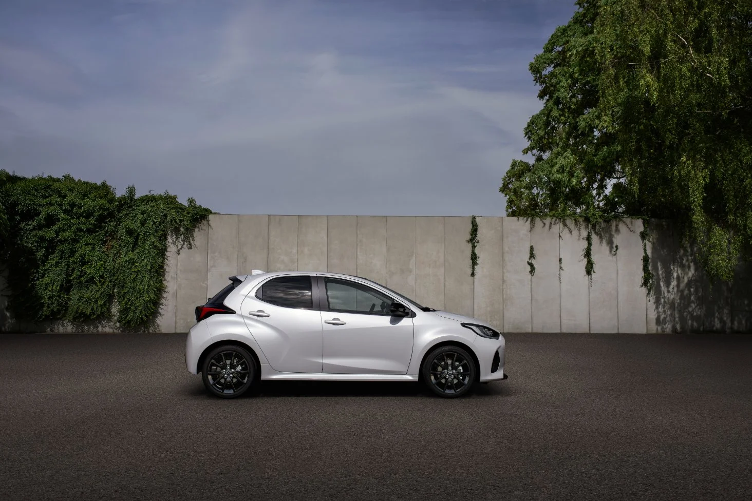 2024_Mazda2_Hybrid_Germany_still(8).jpg