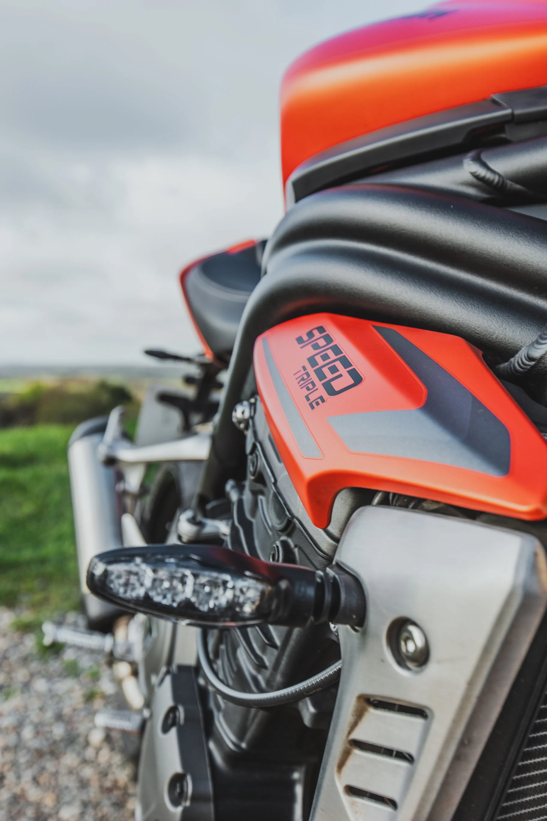 Triumph RS TRIPLE-16.jpg