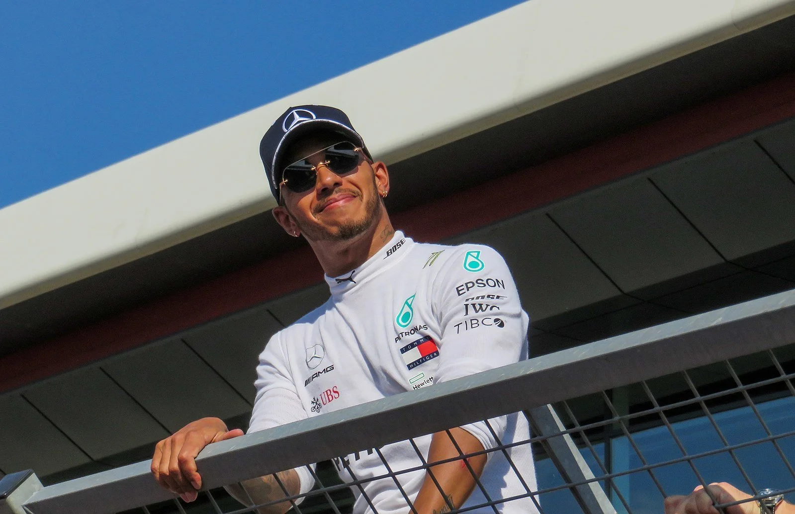 Lewis Hamilton set for shock Ferrari move in 2025