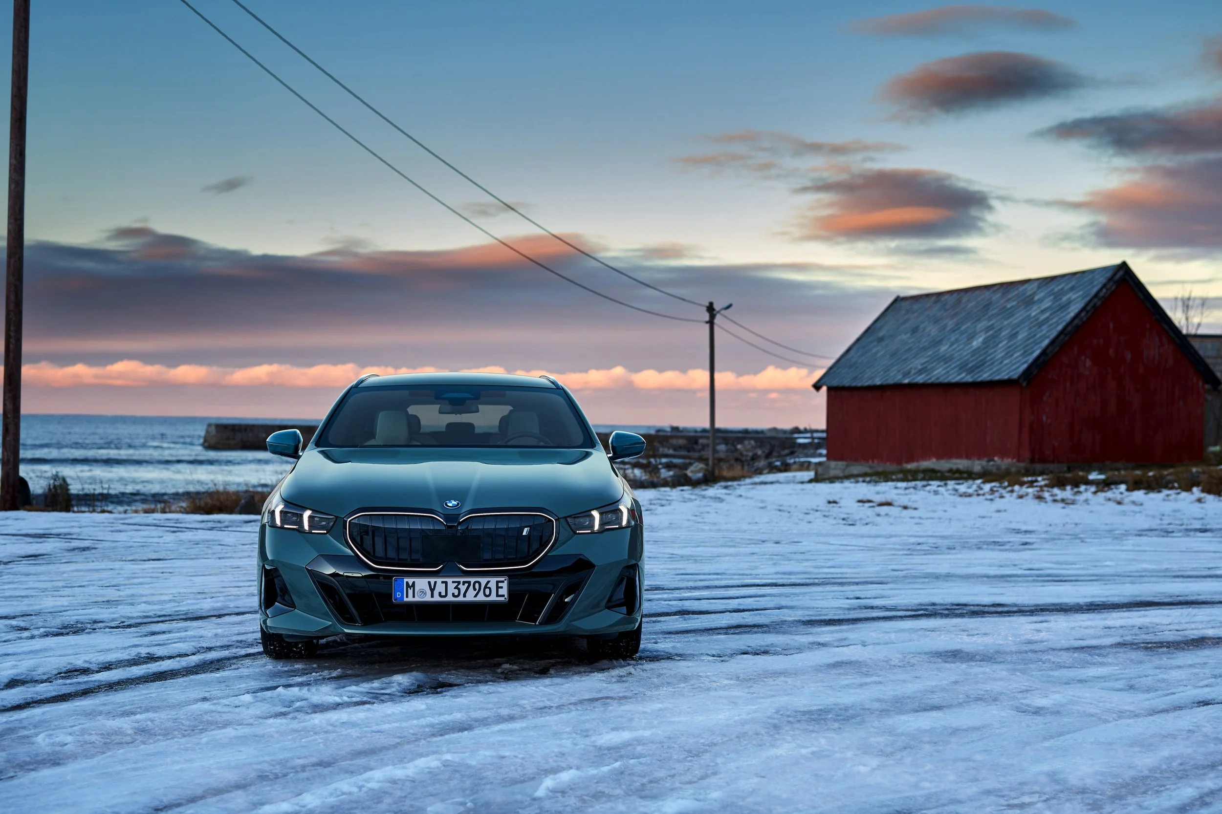 P90537277_highRes_the-new-bmw-i5-edriv.jpg