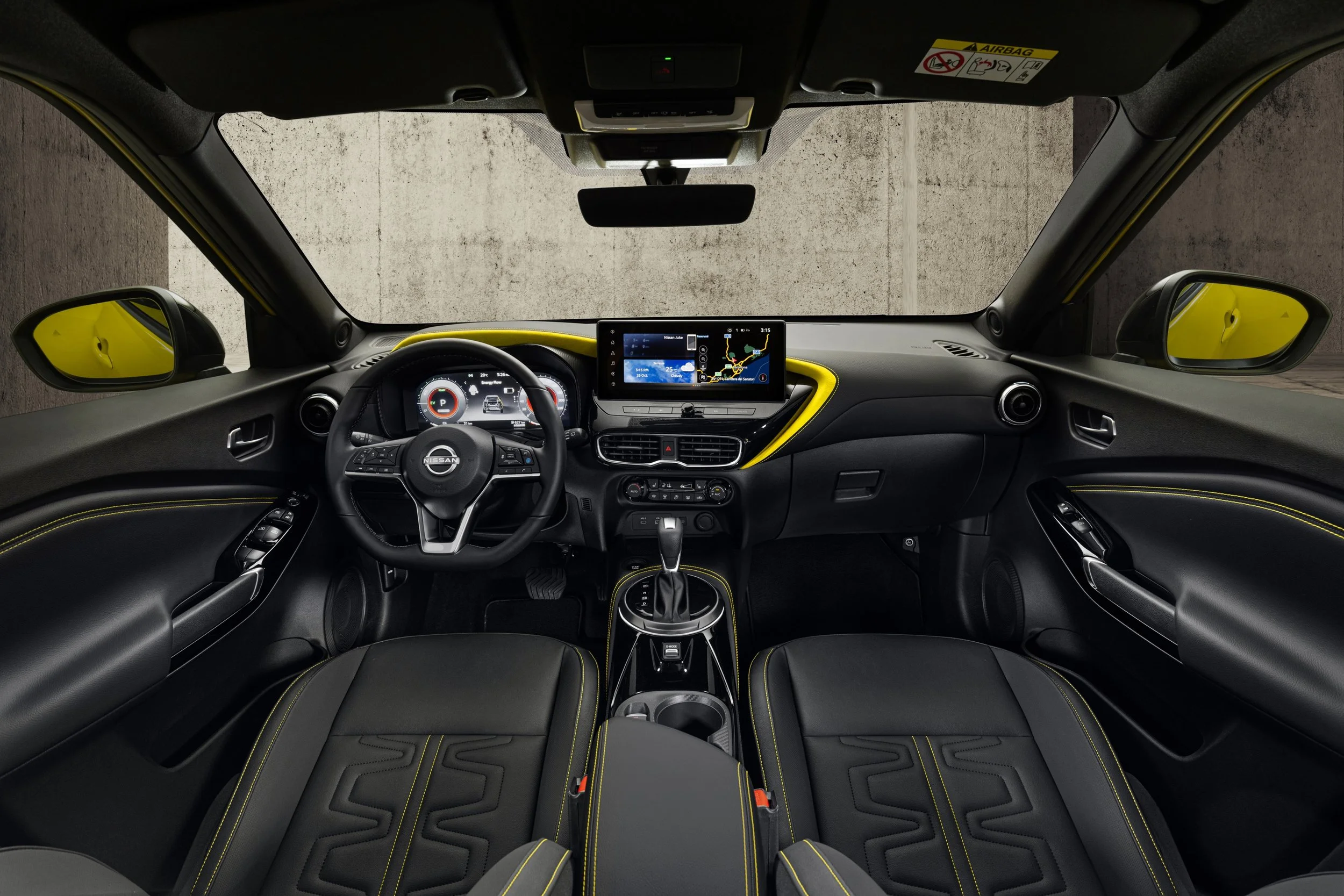 JUKEMC2024-interior_iconicyellowbodycolor-N-Sport-zoomedoutview.jpg