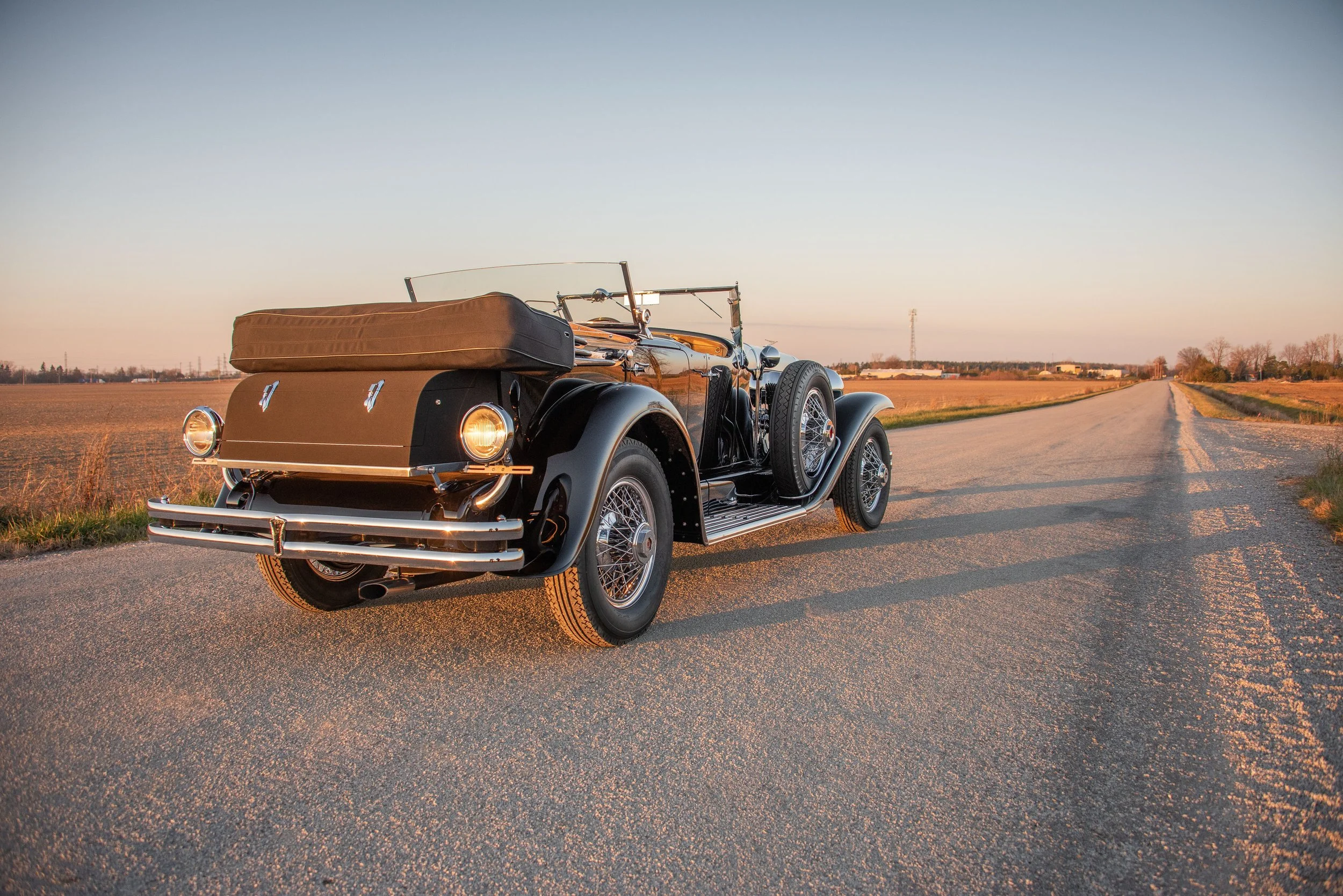 1929-Duesenberg-Model-J--Sweep-Panel--Dual-Cowl-Phaeton-by-LeBaron1428603_.jpg