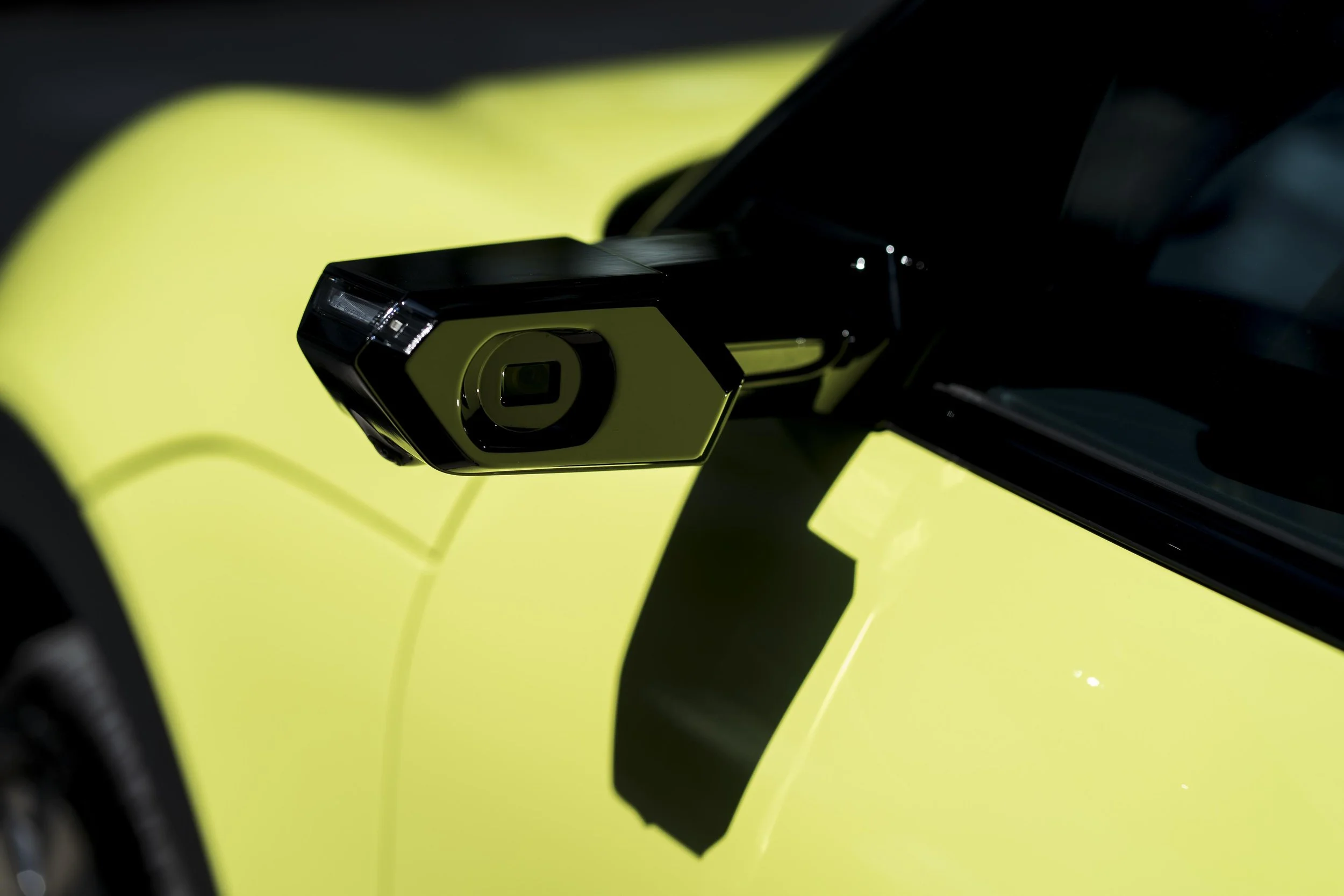 Genesis GV60 (5).jpg