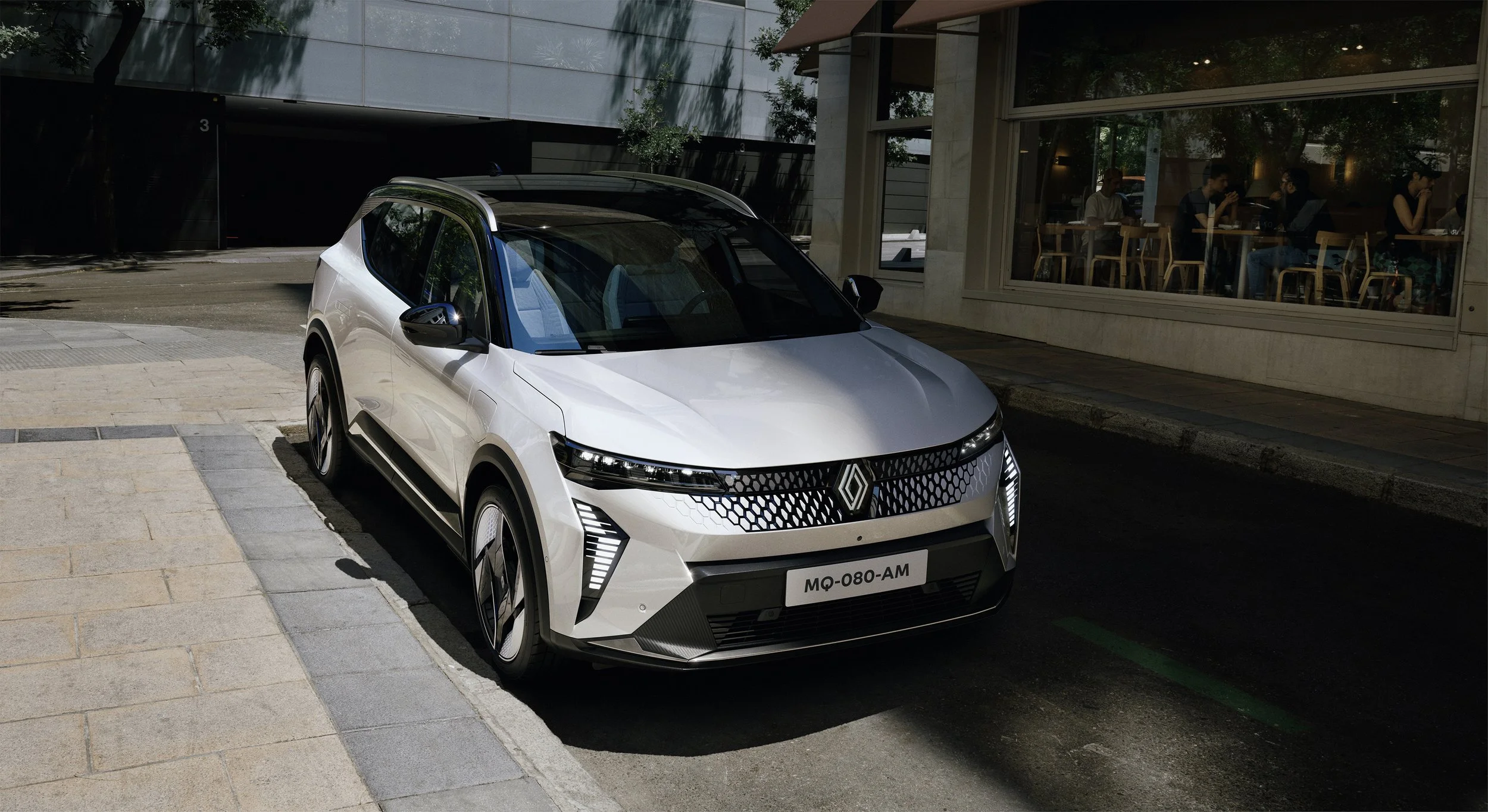 New Renault Scenic E-Tech available for cut price £37,495