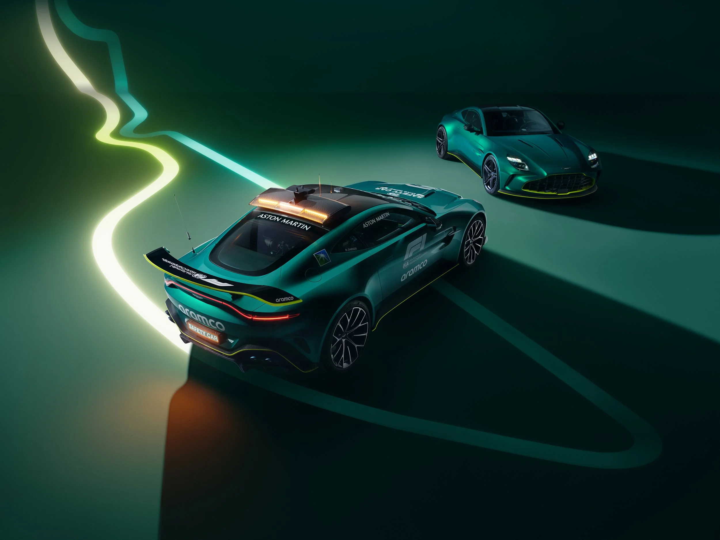 NewAstonMartinVantage_OfficialSafetyCarofFormula1®_06.jpg