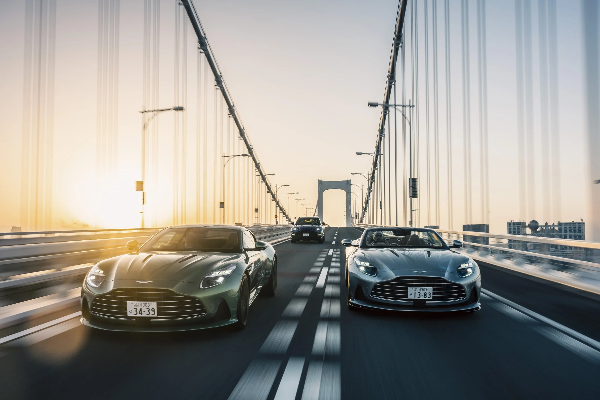 AstonMartinmodelsonTokyo'sRainbowBridge.jpg