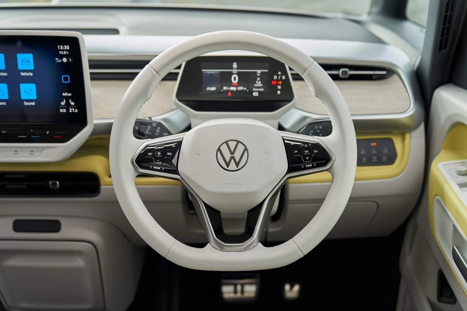 Volkswagen ID Buzz - All Electric MPV is the Buzzness | Review — Driven