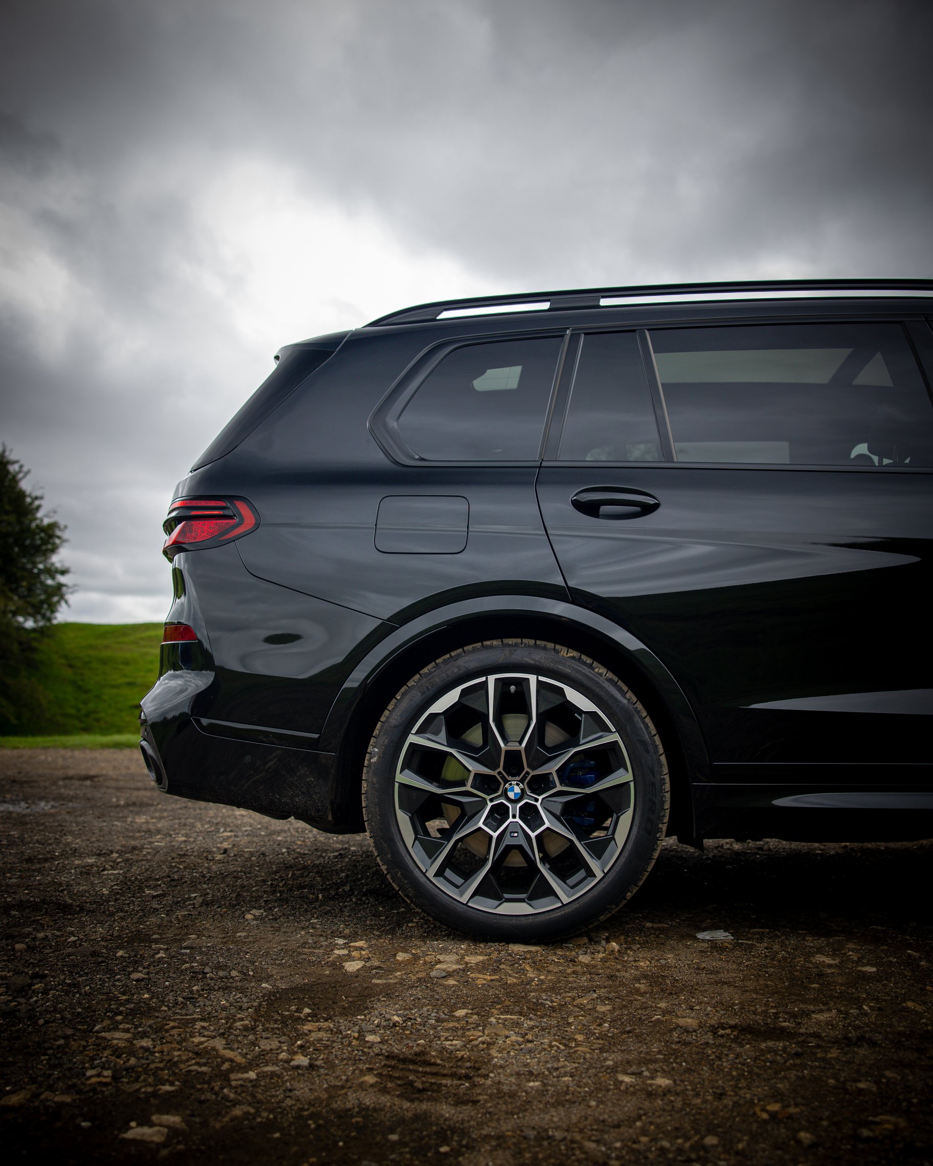 BMW X7M60-28.jpg