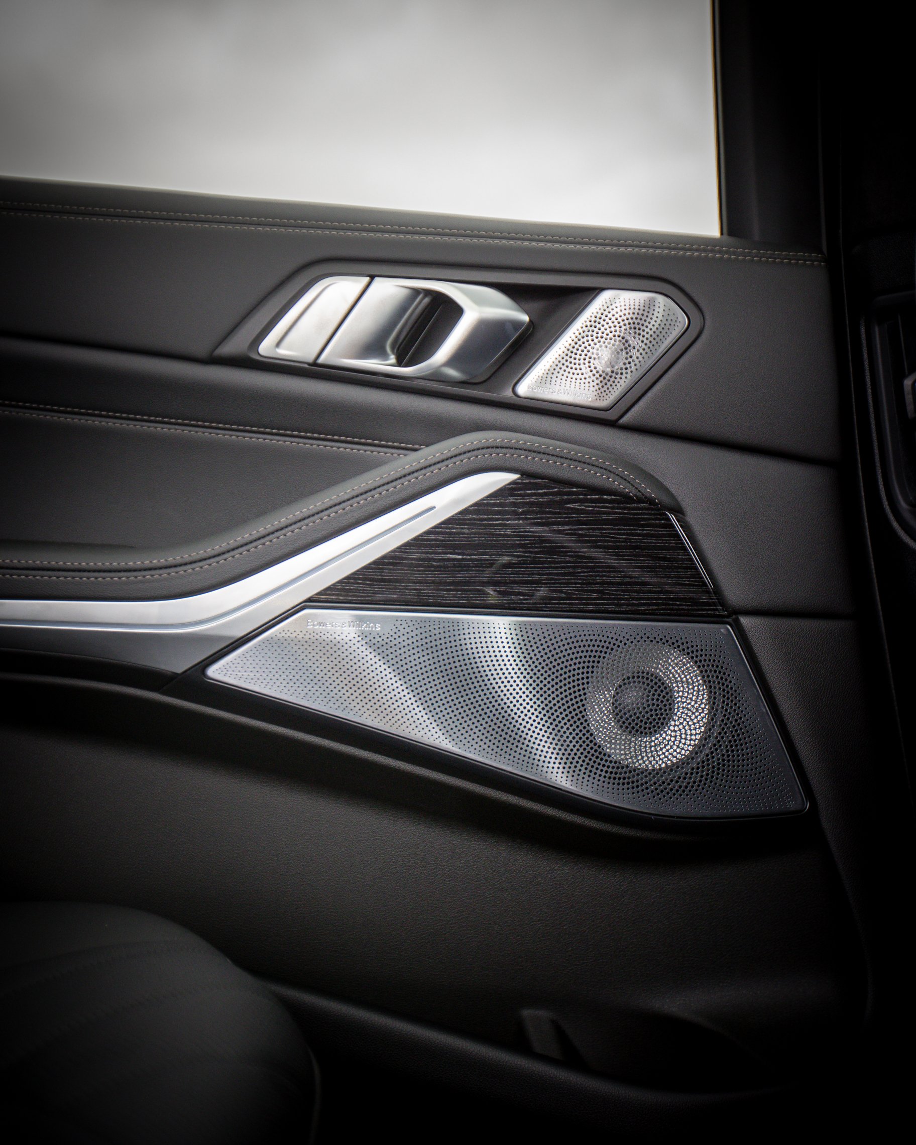 BMW X7M60-11.jpg