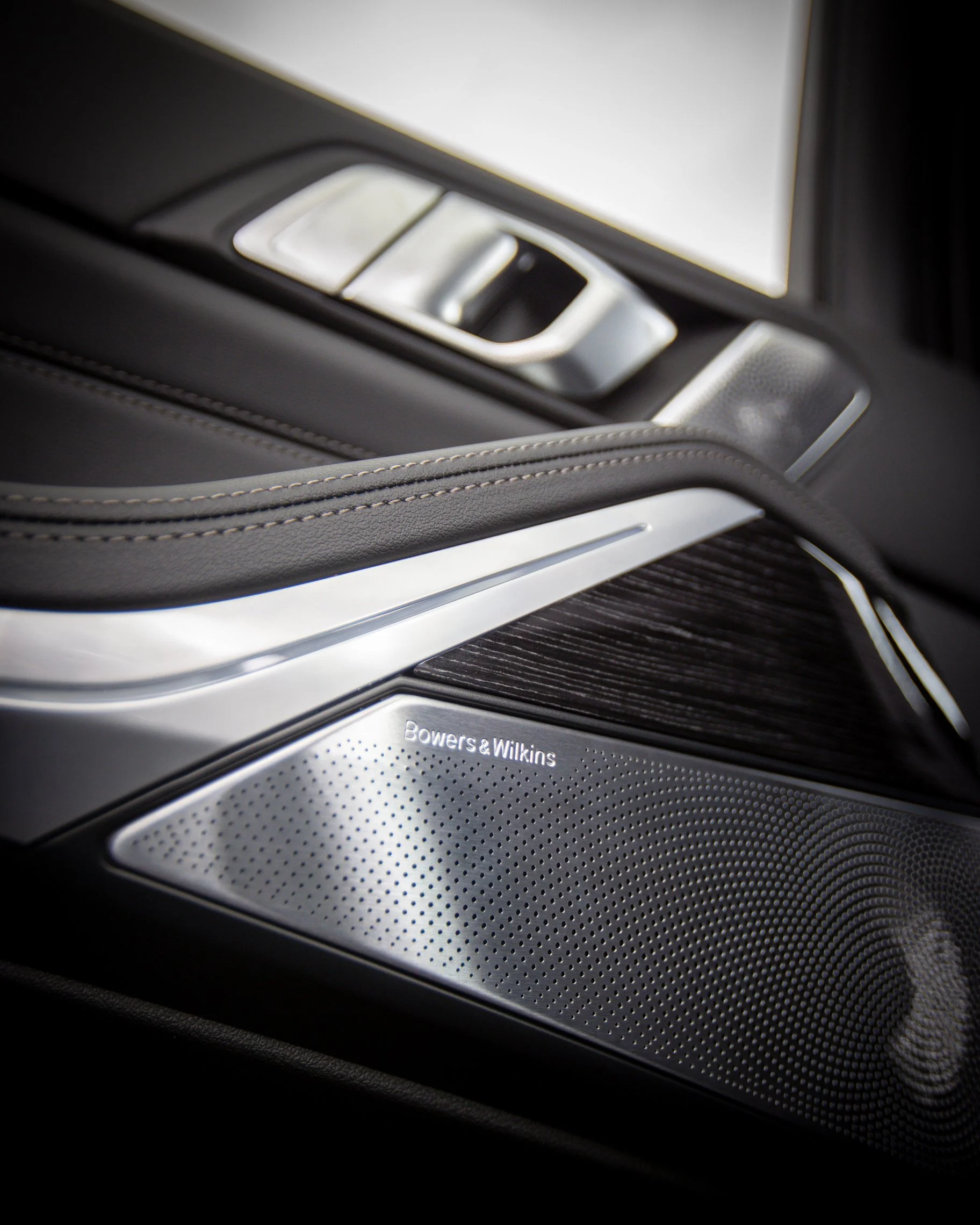 BMW X7M60-66.jpg