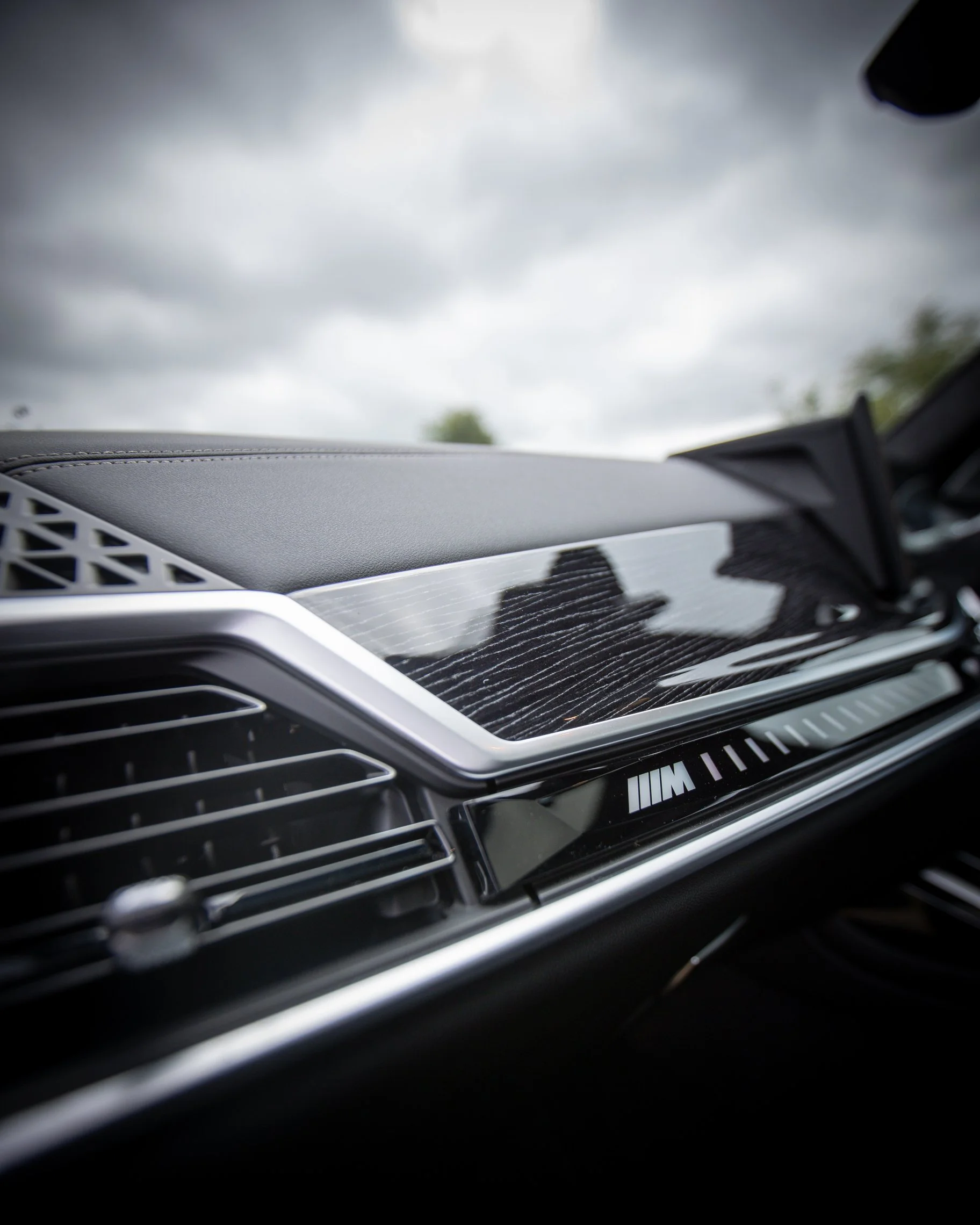 BMW X7M60-22.jpg