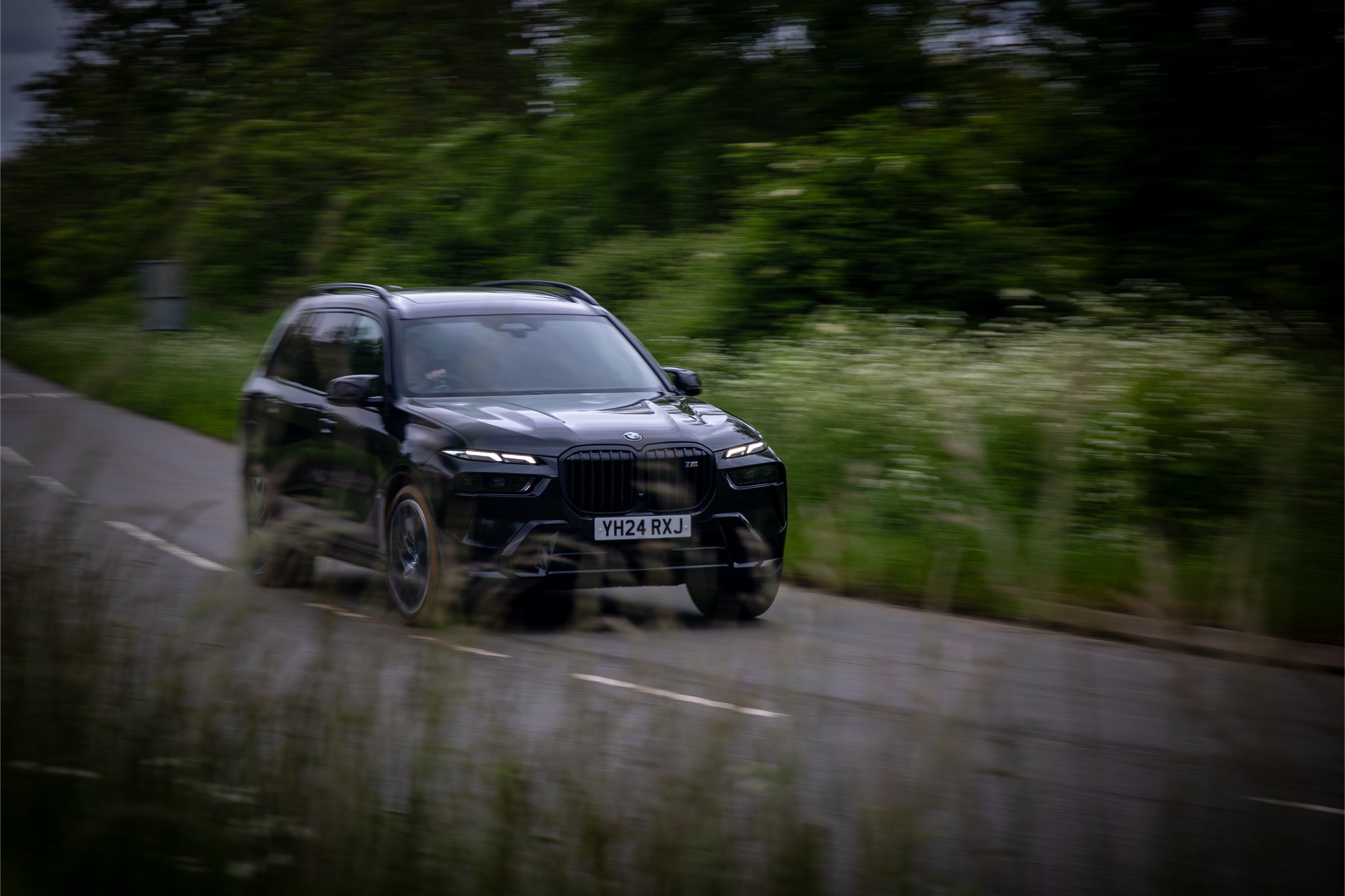 BMW X7M60-46.jpg