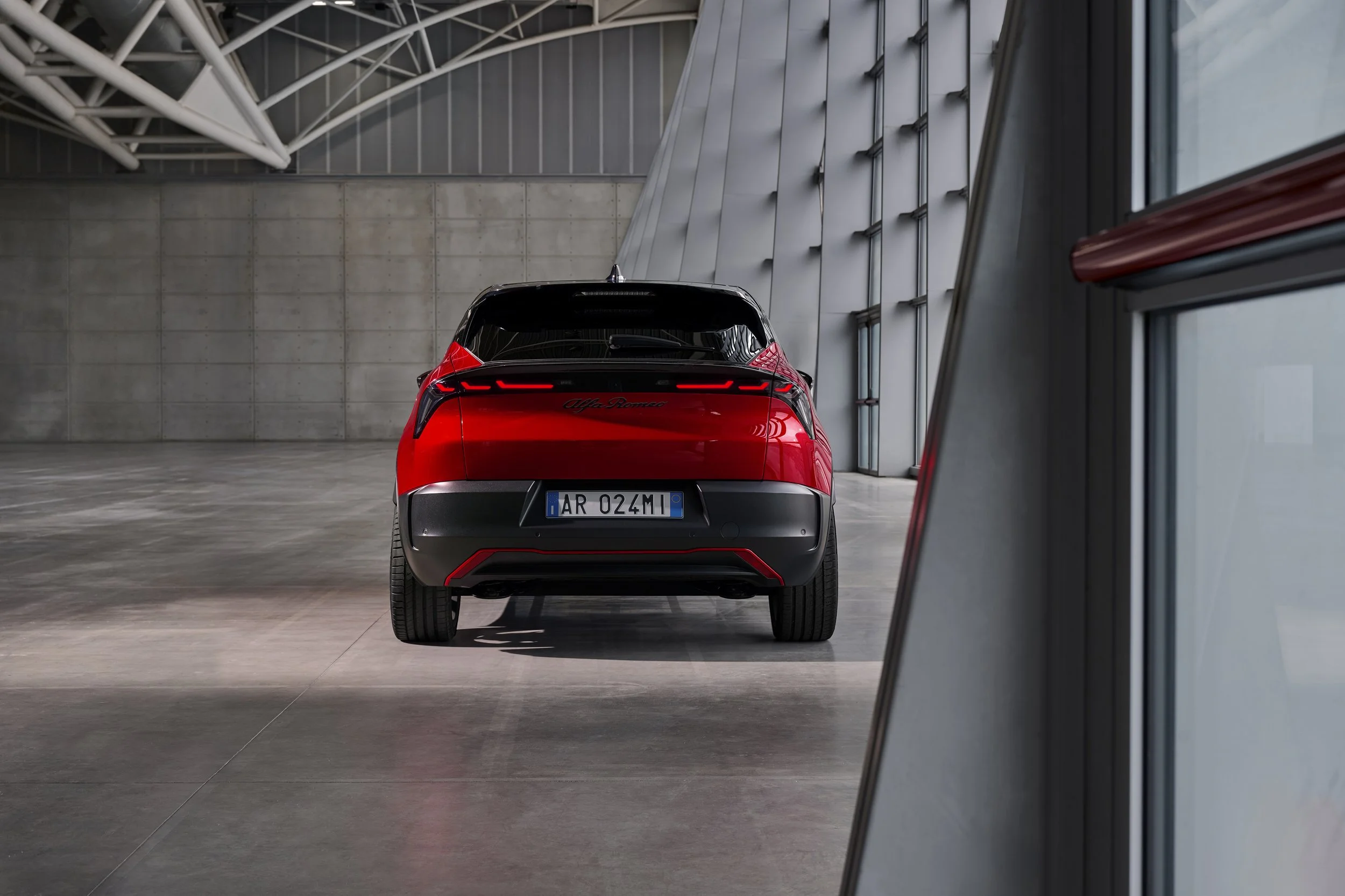 AlfaRomeoJunior-Exteriors4.jpg