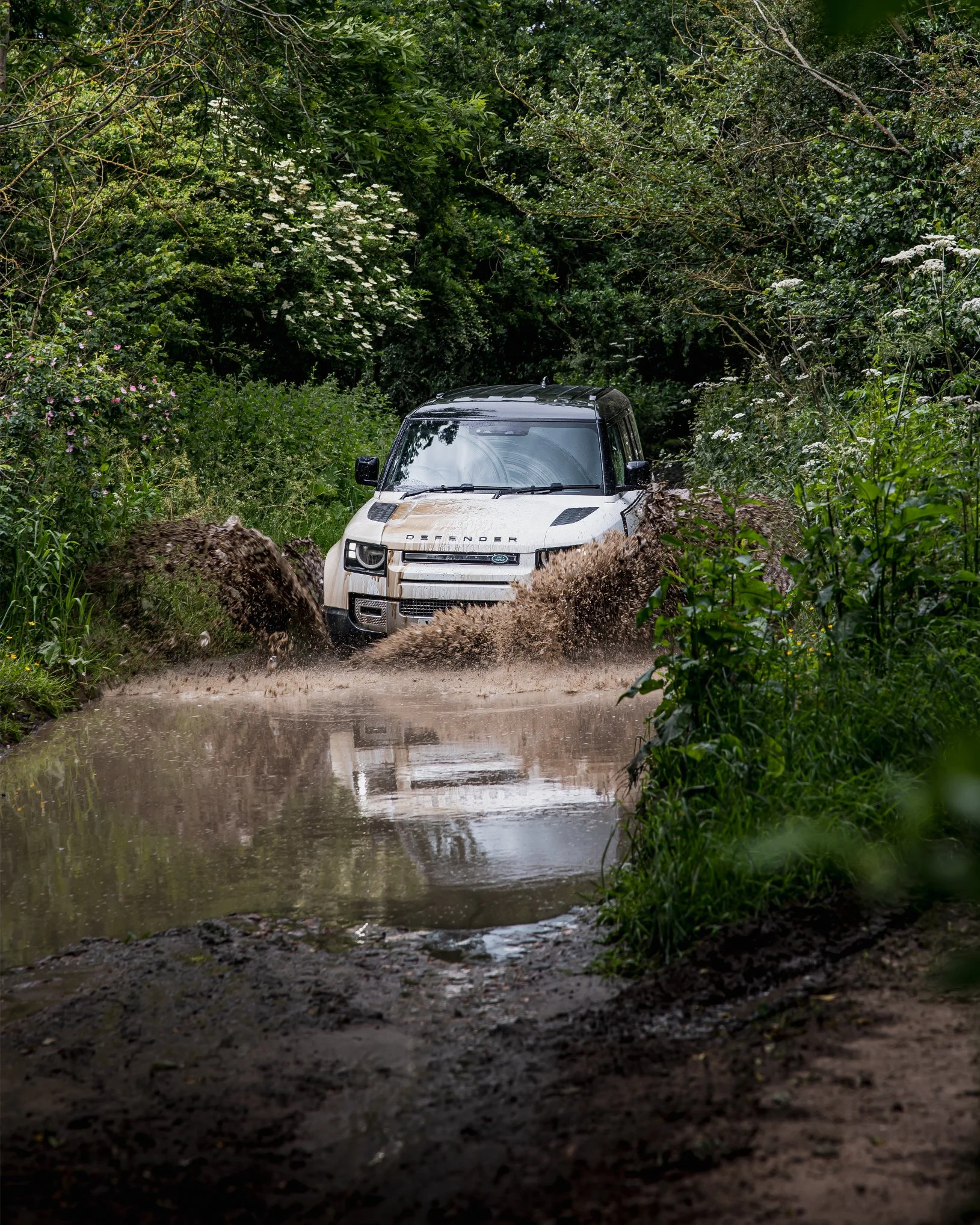 Muddy Landrover -41.jpg
