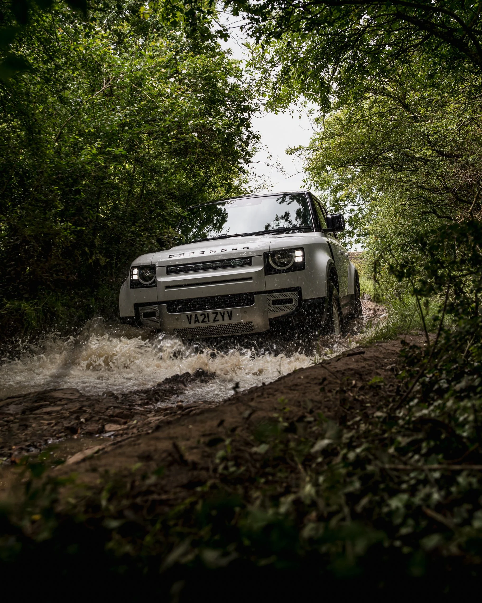Muddy Landrover -42.jpg