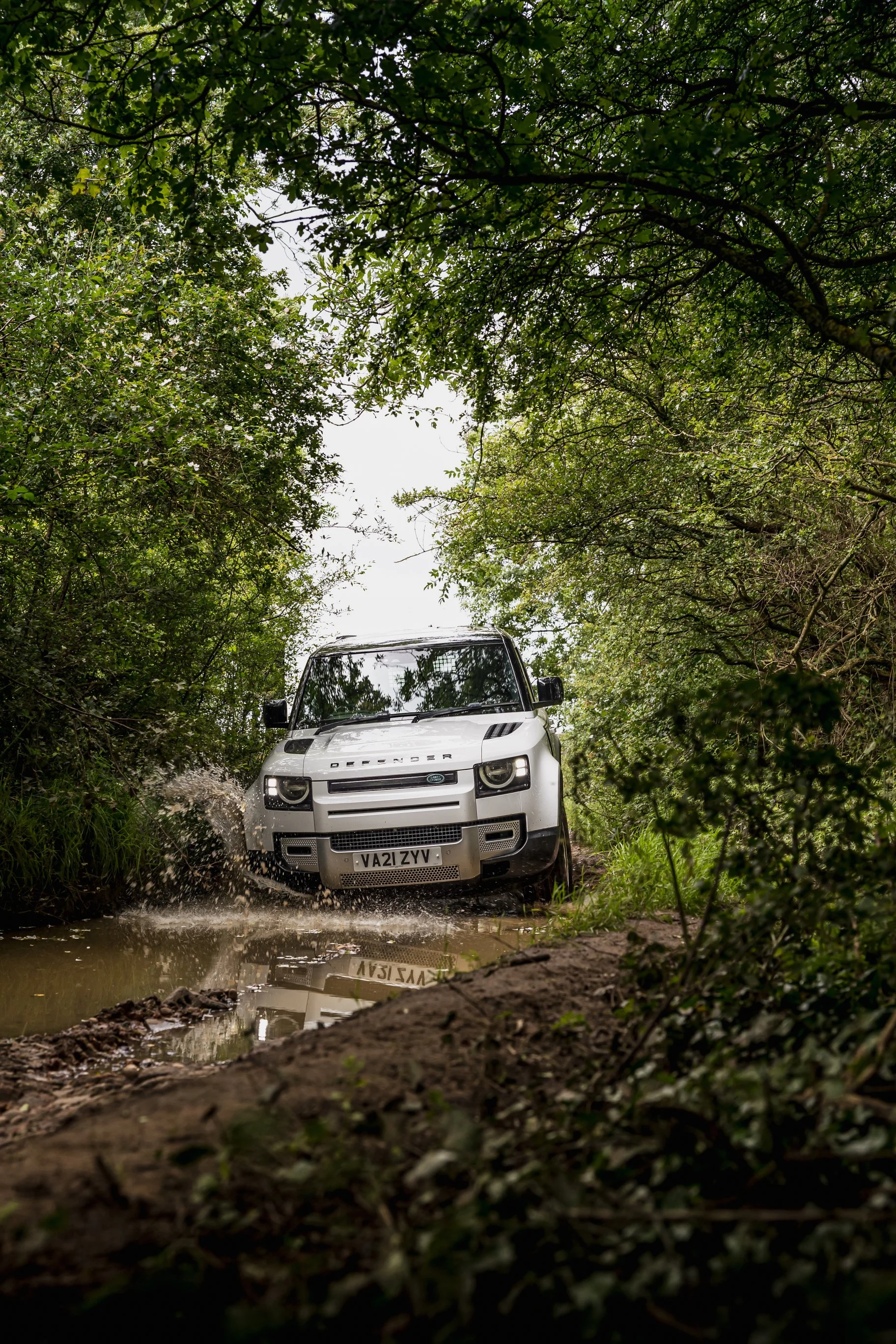 Muddy Landrover -45.jpg