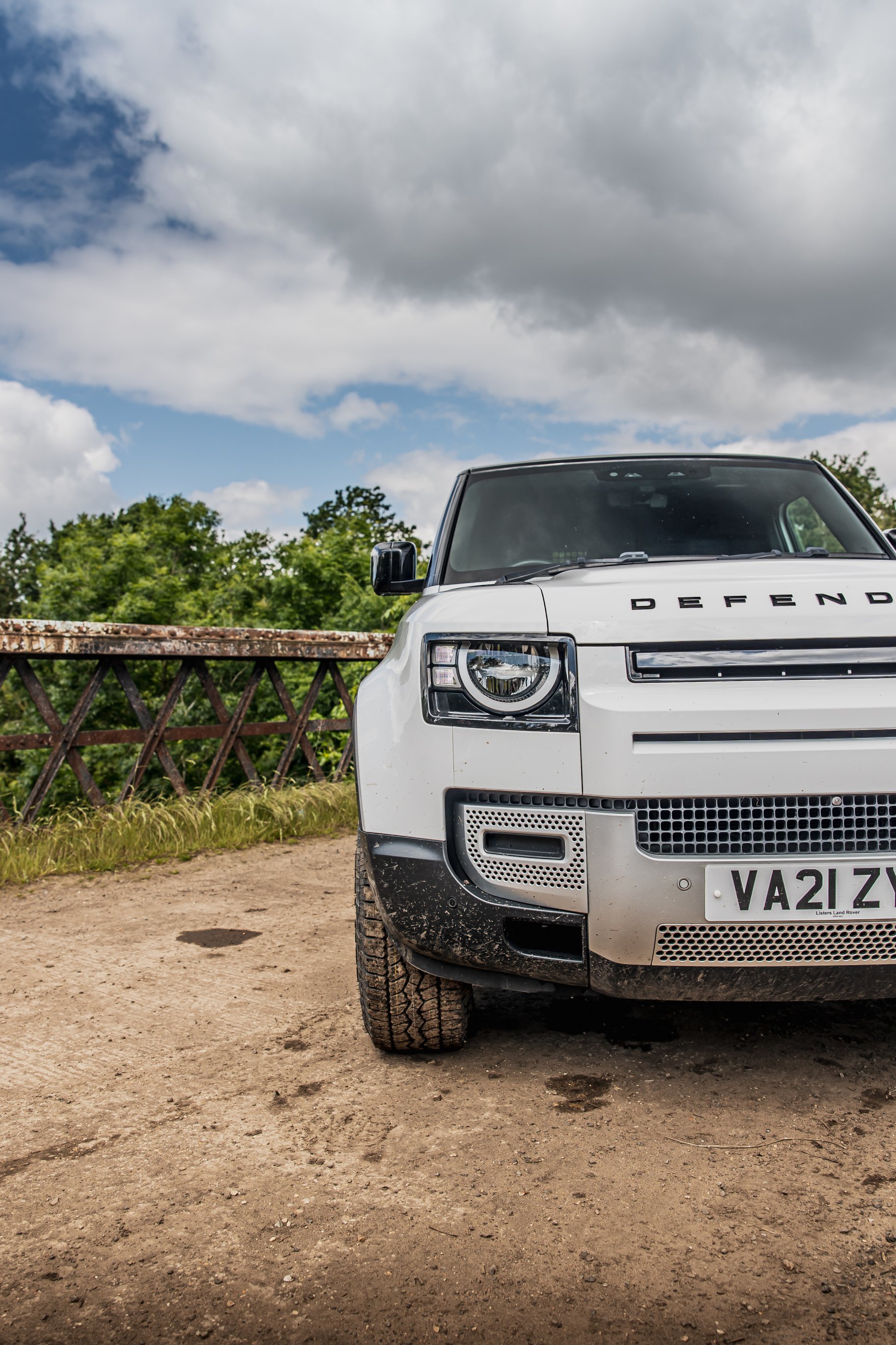 Muddy Landrover -54.jpg