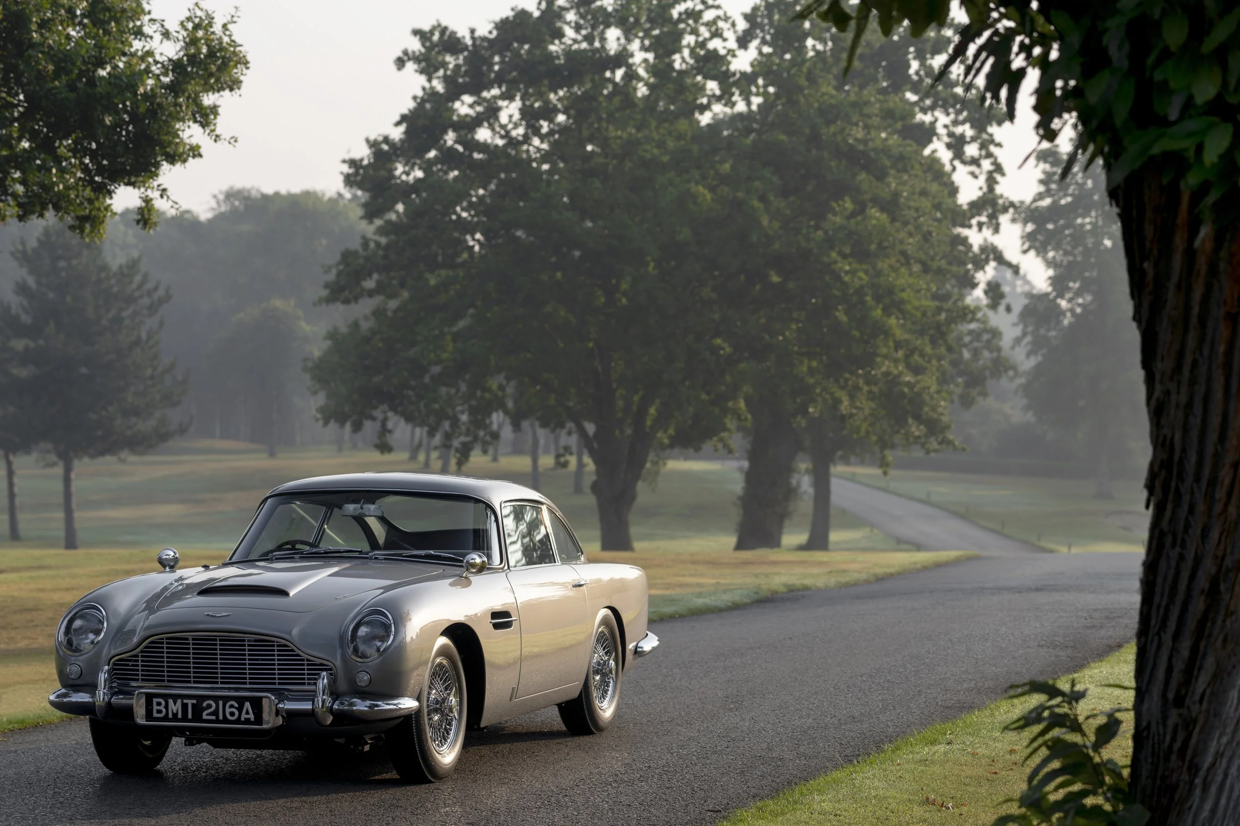 AstonMartinDB5GoldfingerContinuation.jpg