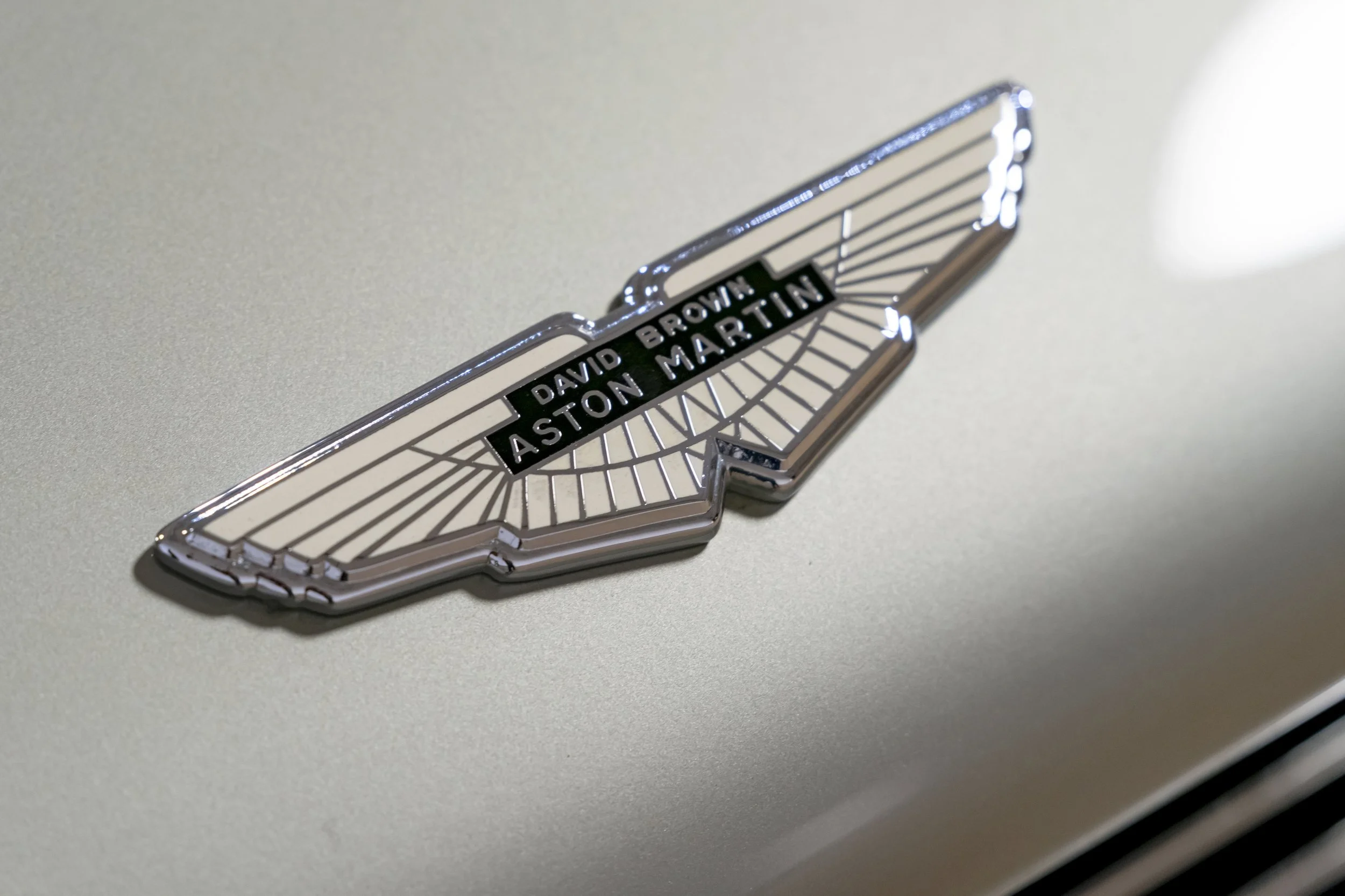 AstonMartin-SixtyYearsofJamesBond(2).jpg