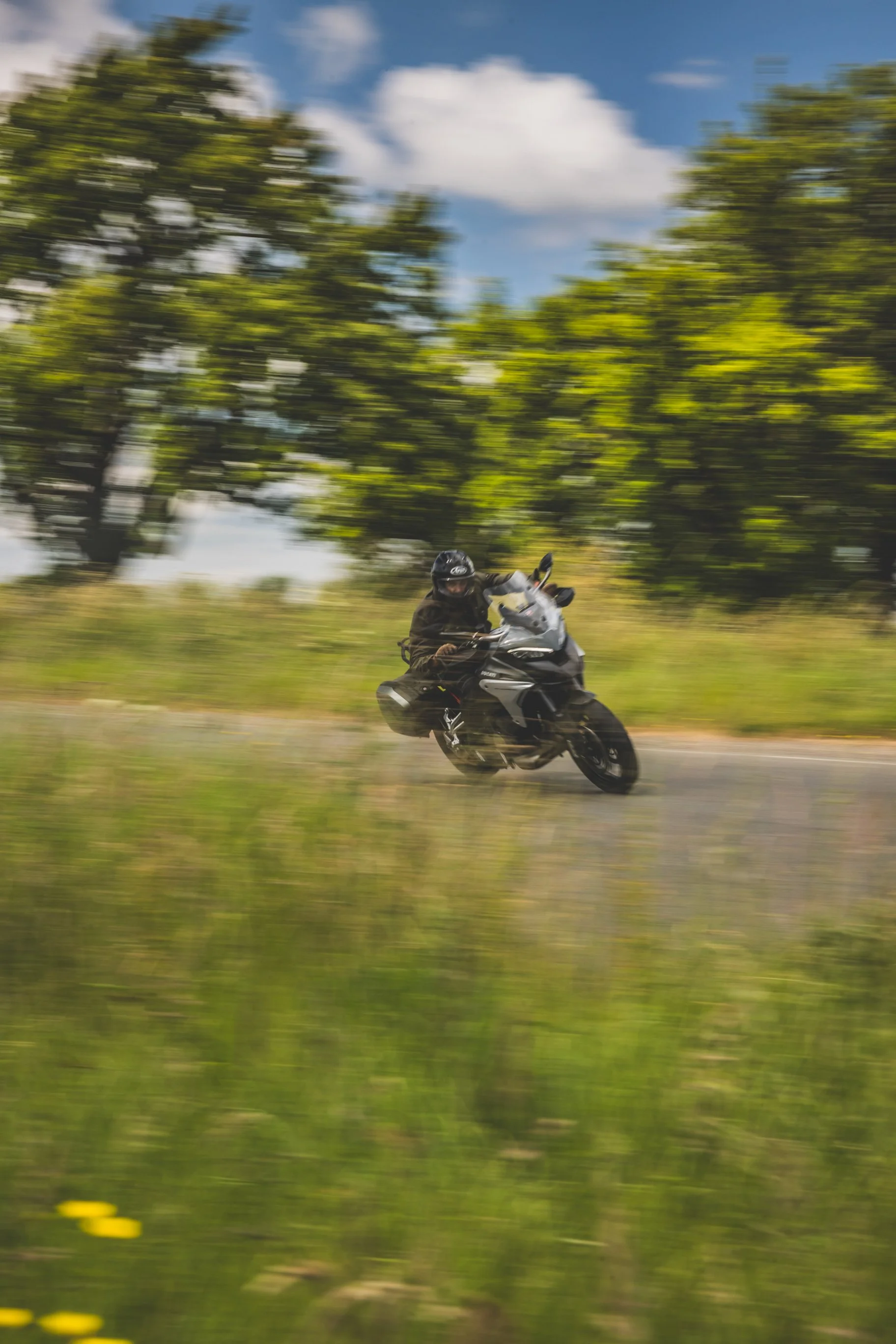 DUCATI V4S-06.jpg
