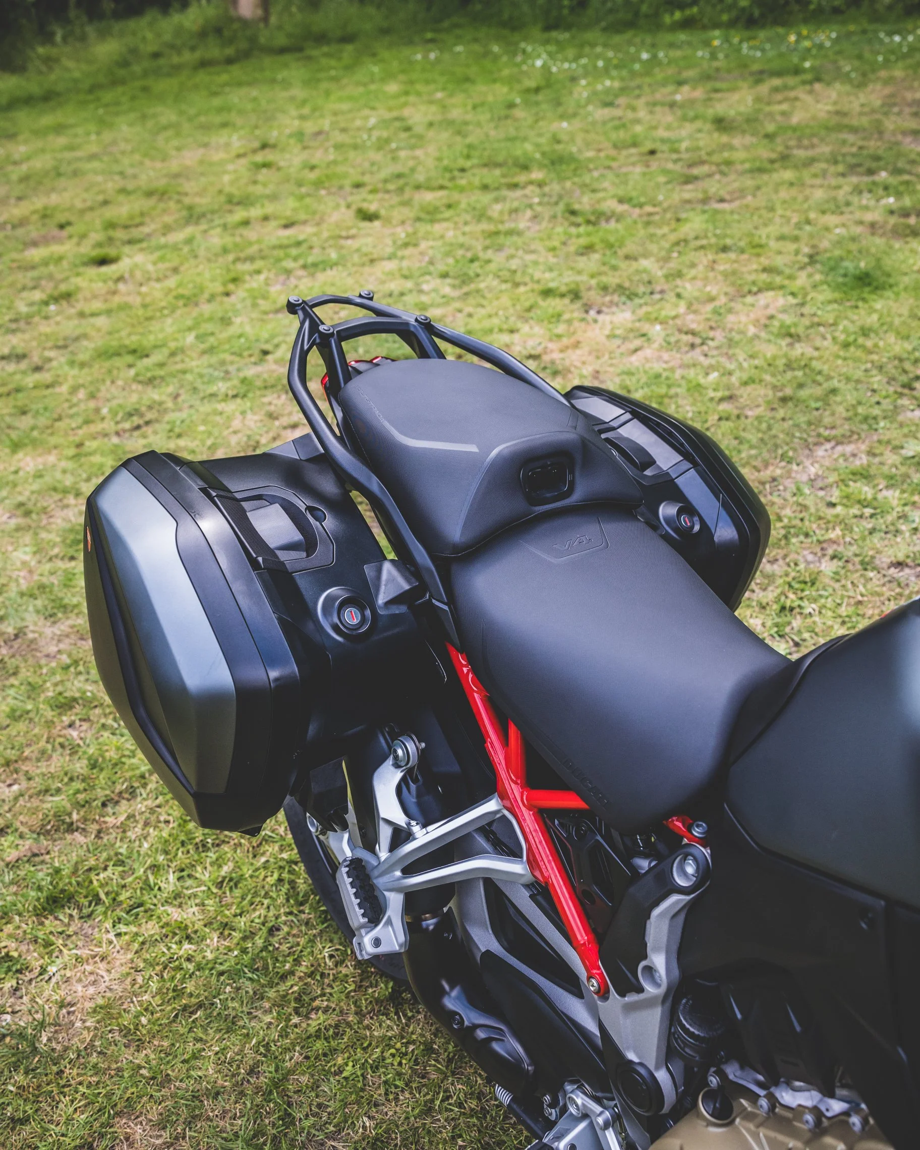 DUCATI V4S-86.jpg