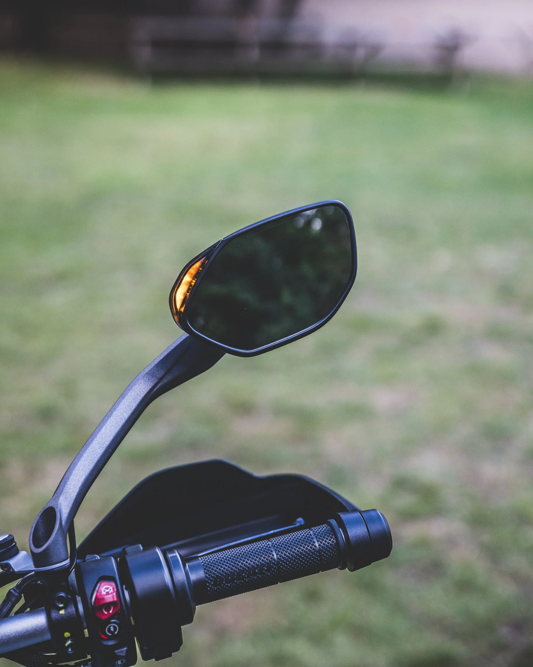 DUCATI V4S-25.jpg