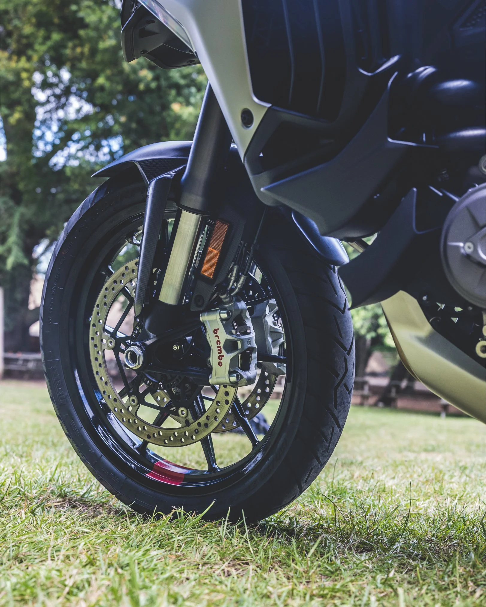 DUCATI V4S-45.jpg