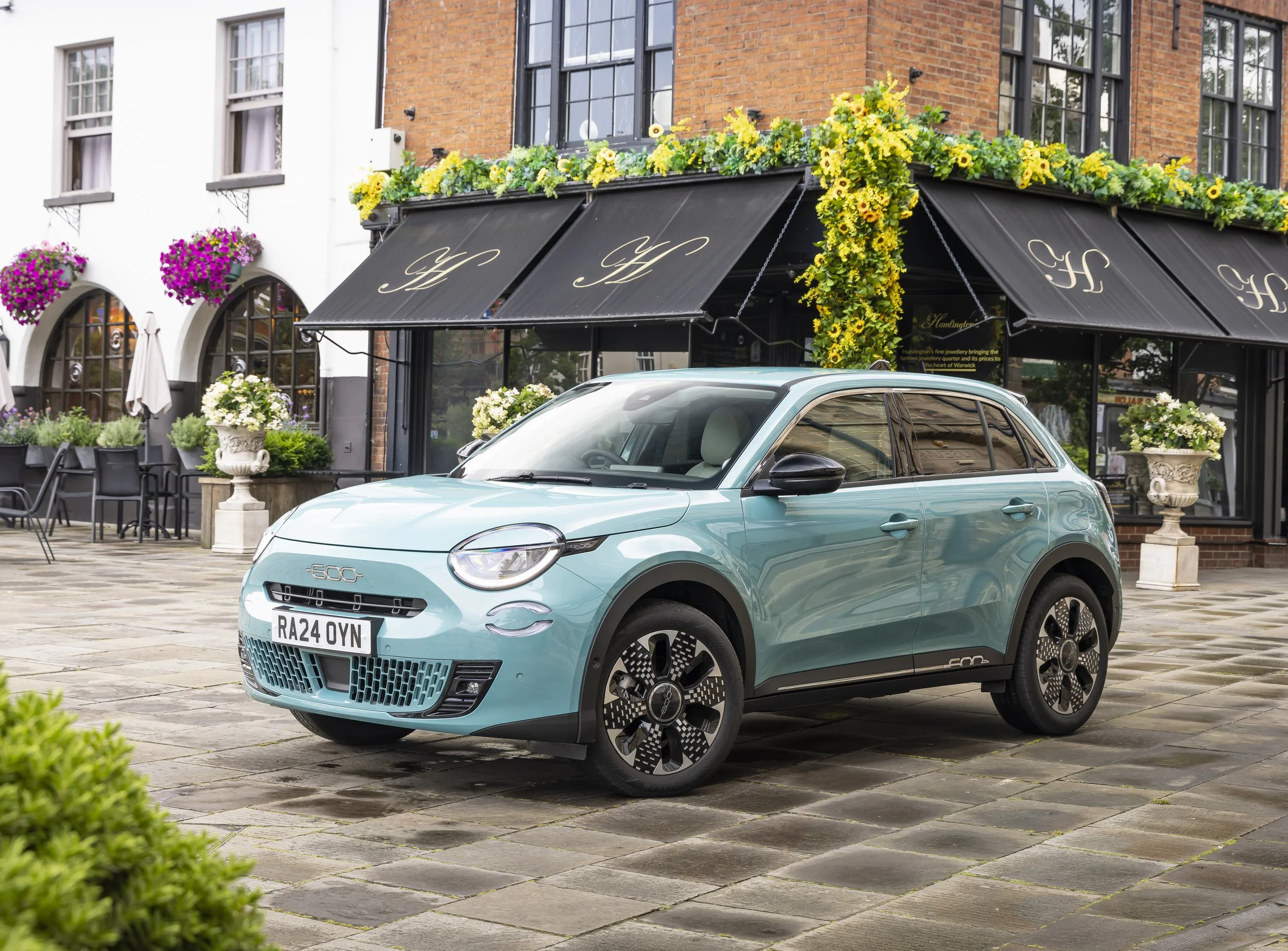 Fiat 600 Hybrid Review - Playing the numbers game