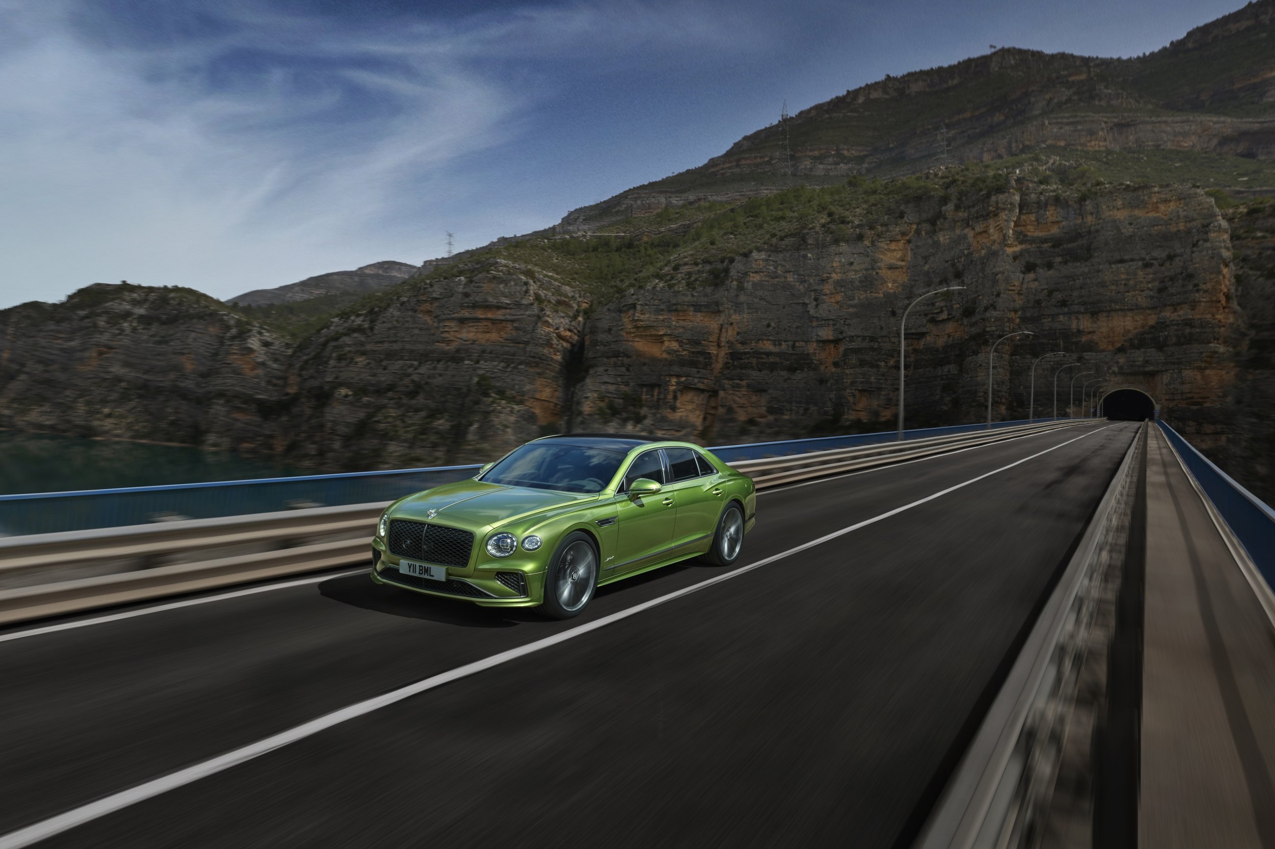 NewFlyingSpur-2.jpg