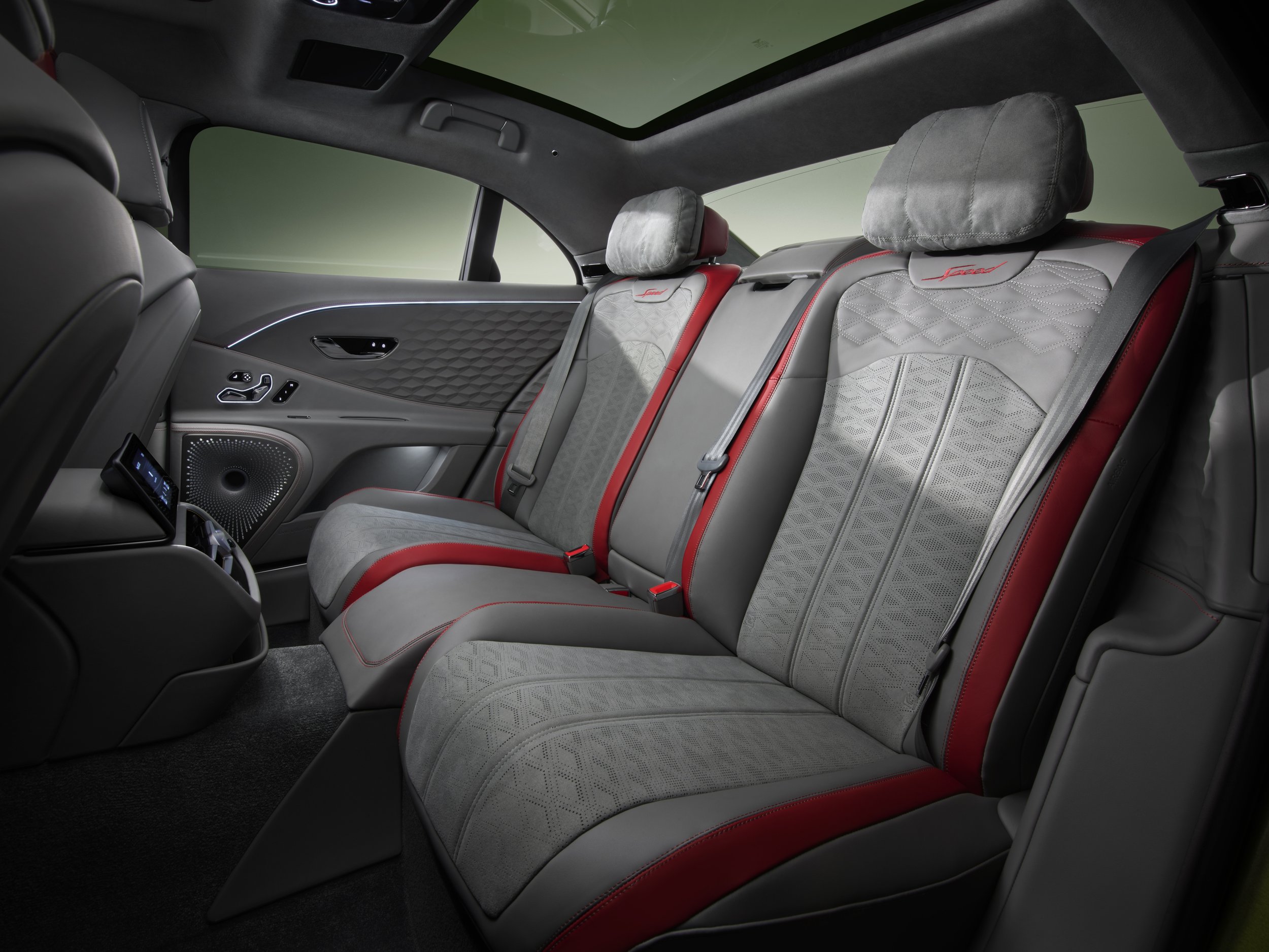 NewFlyingSpur-14.jpg