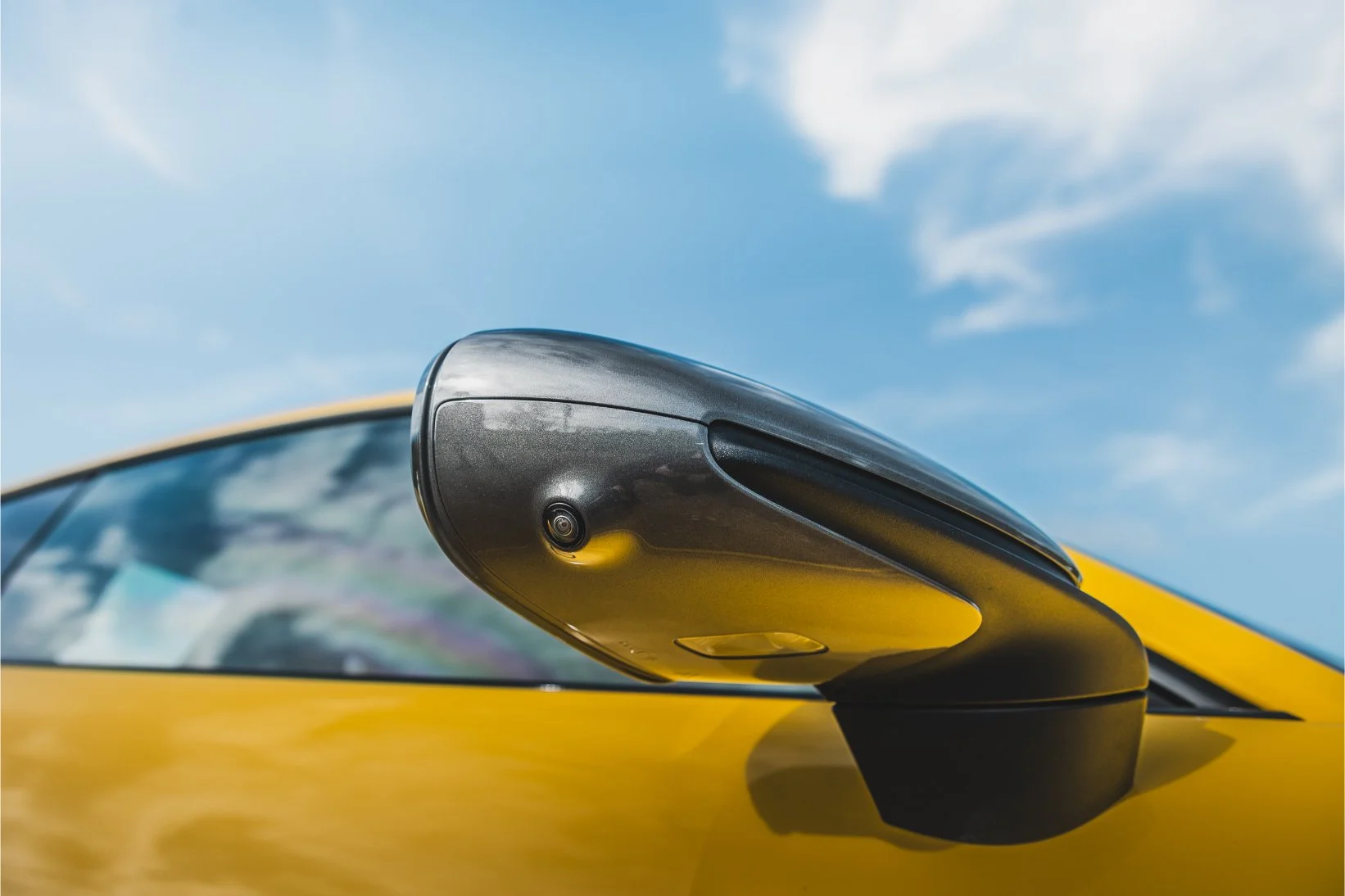 PORSCHE 911 CARRERA T-26.jpg