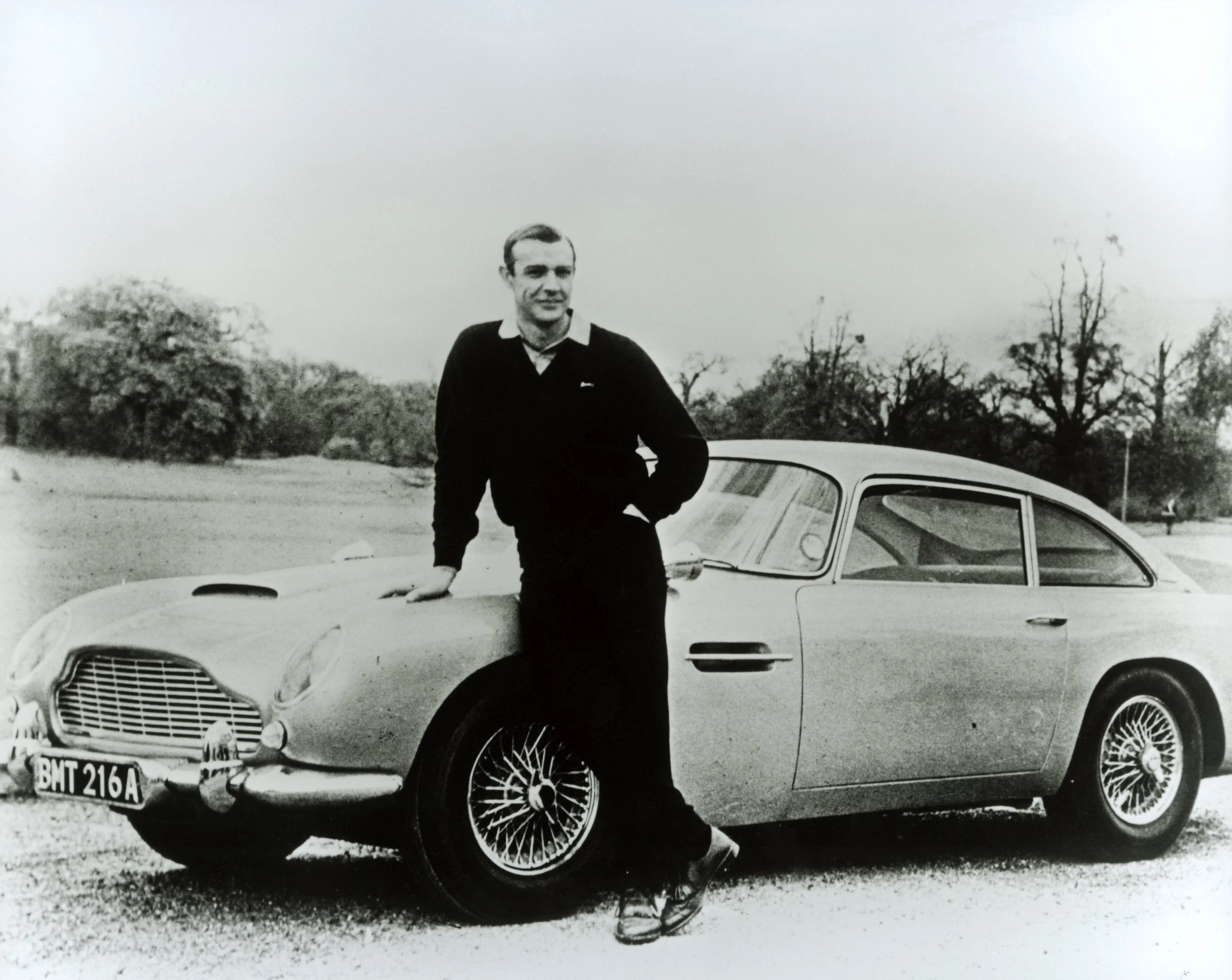 Aston Martin DB5 - The Cars of James Bond