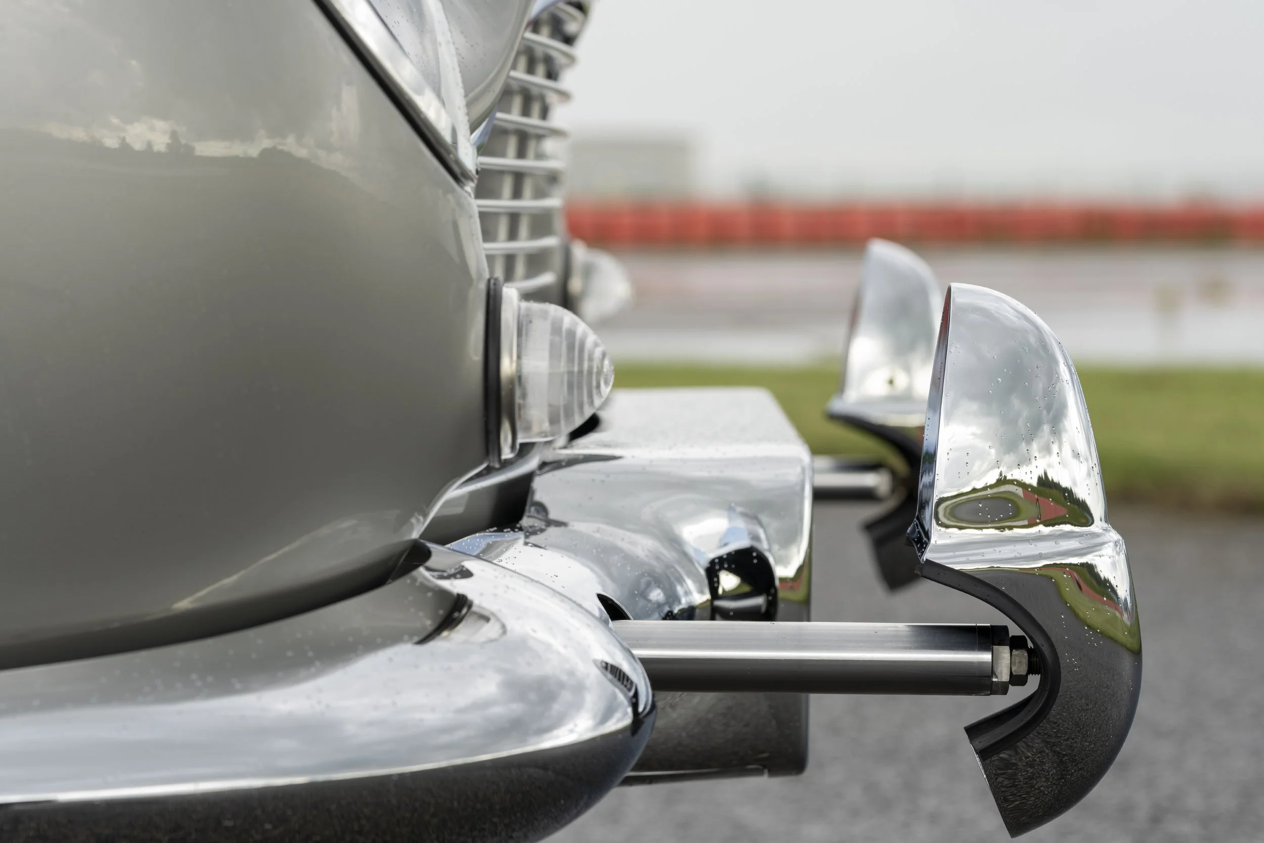 Aston_Martin_DB5_Goldfinger_Continuation (2).jpg