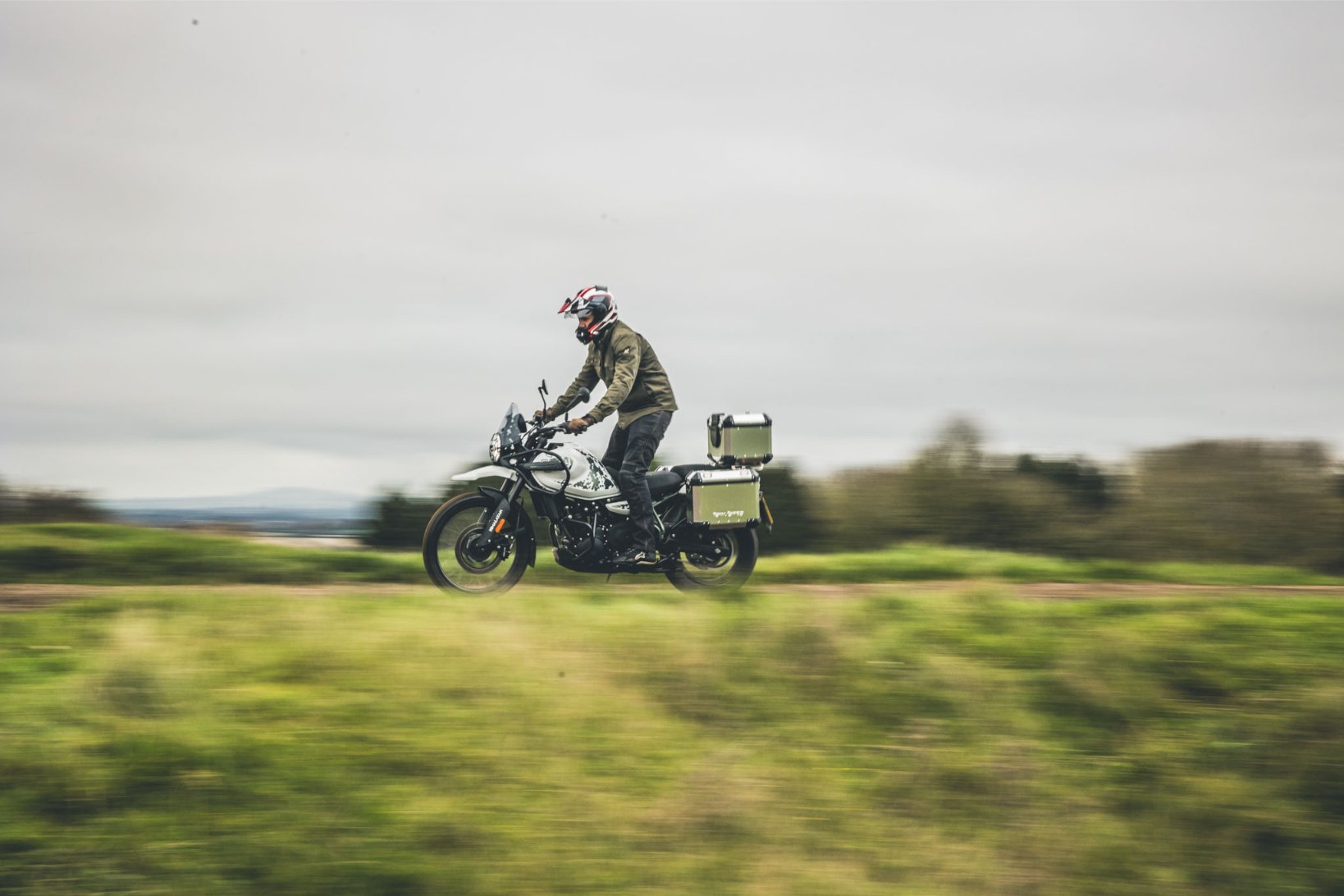 Royal Enfield Himalayan 450 Review - Simplistic Brilliance