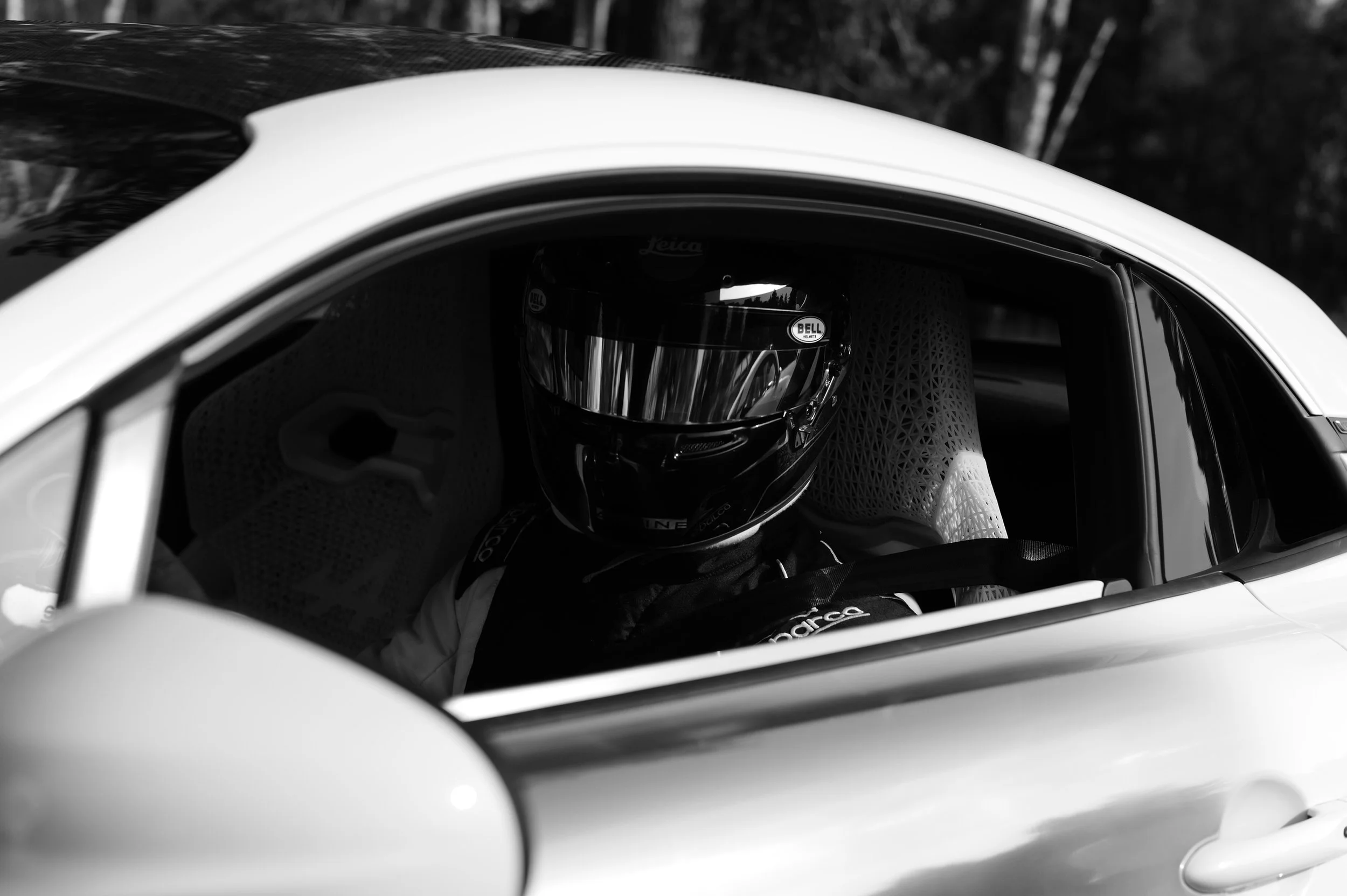 The Monochromatic Artistic Collaboration Alpine X Mathieu Cesar (2).jpg