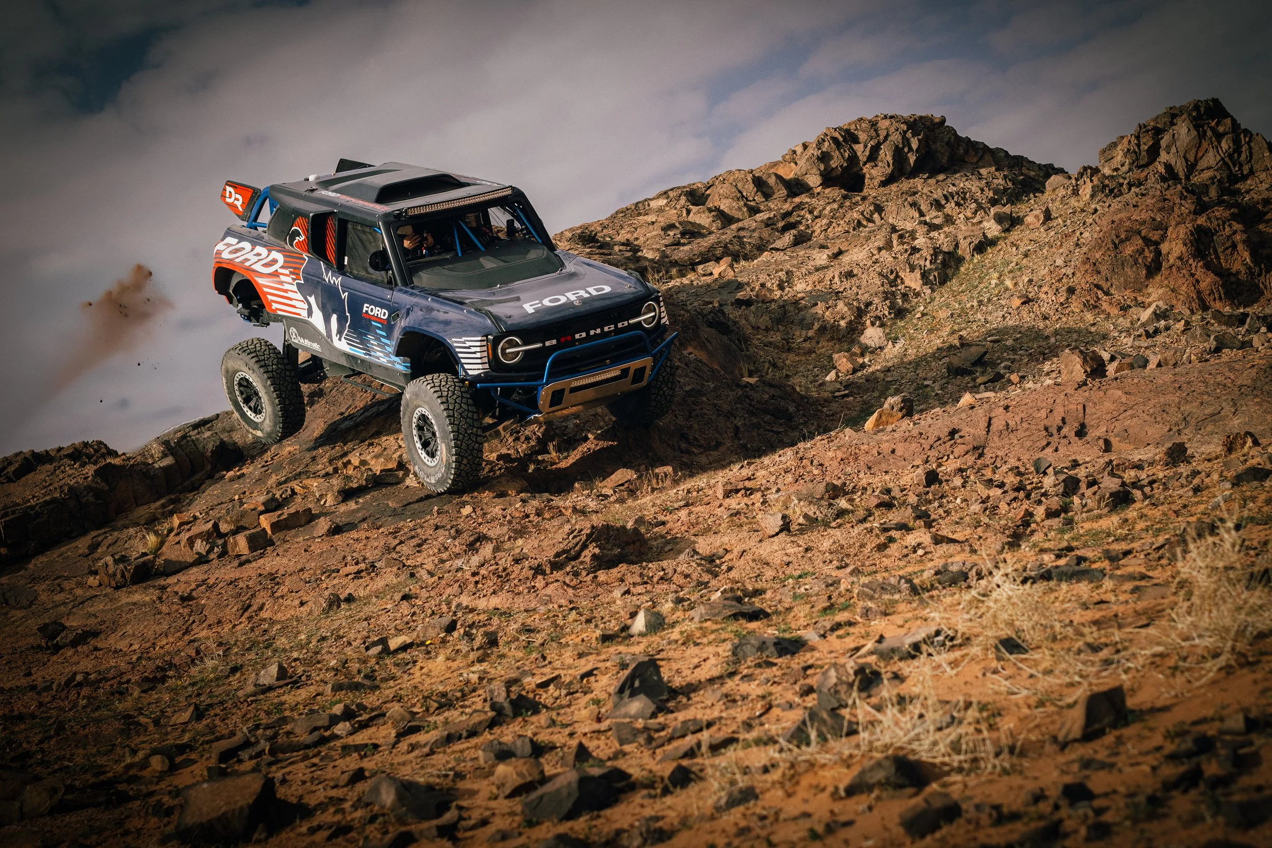 ROOTS_BRONCO_HAIL-30.jpg