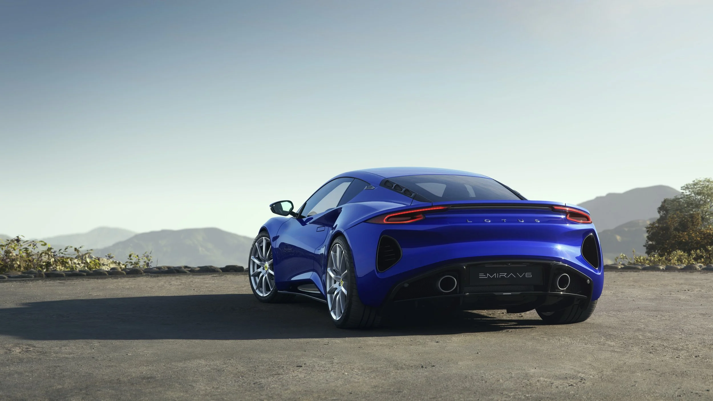 Lotus_Emira_V6_Atlantis Blue rear.jpg