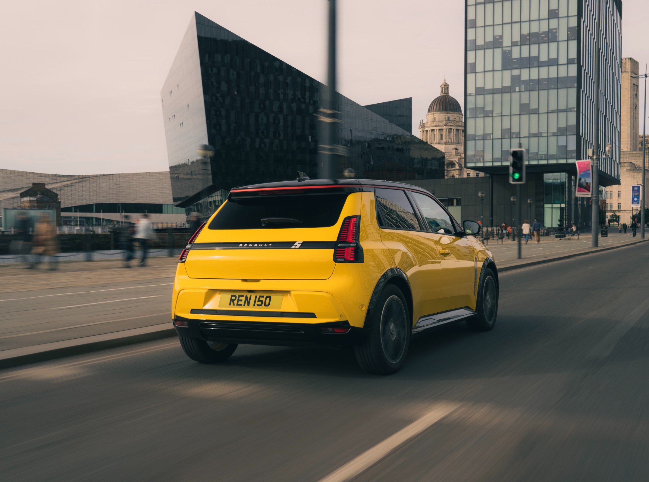 0007_Renault_5_Luc_Lacey.jpg