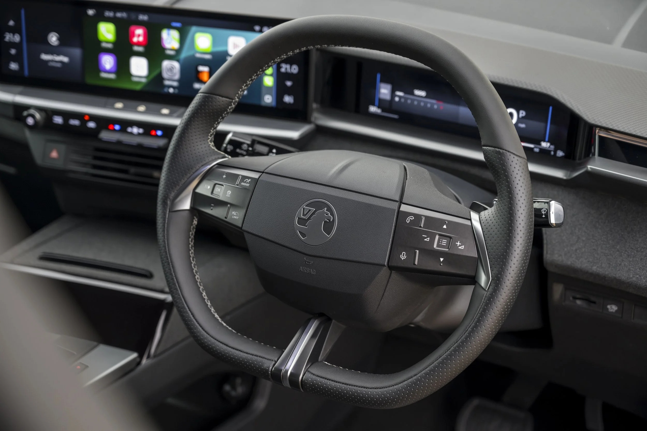 Vauxhall Grandland Hybrid (2).JPG