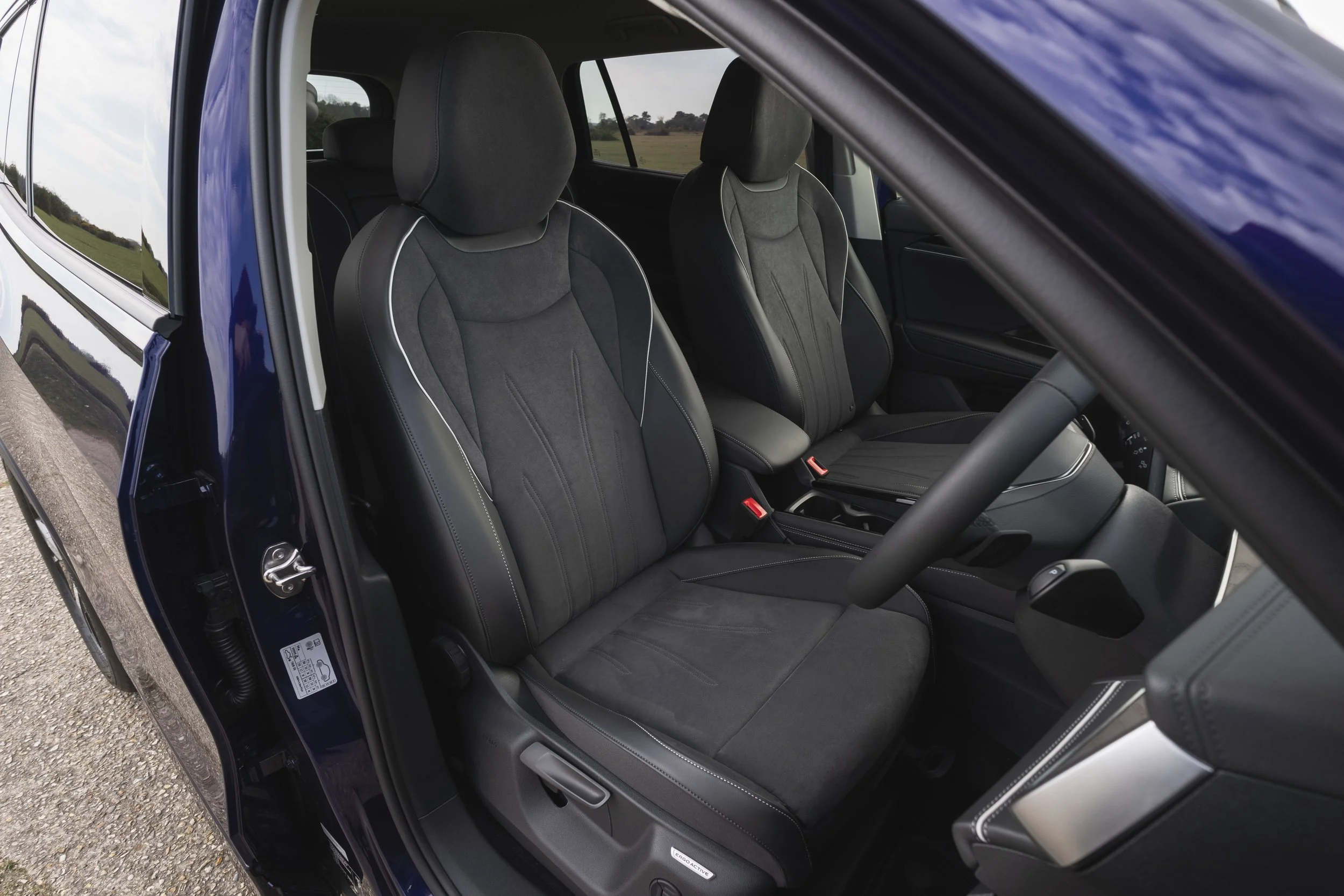 Volkswagen Tayron (4).jpg