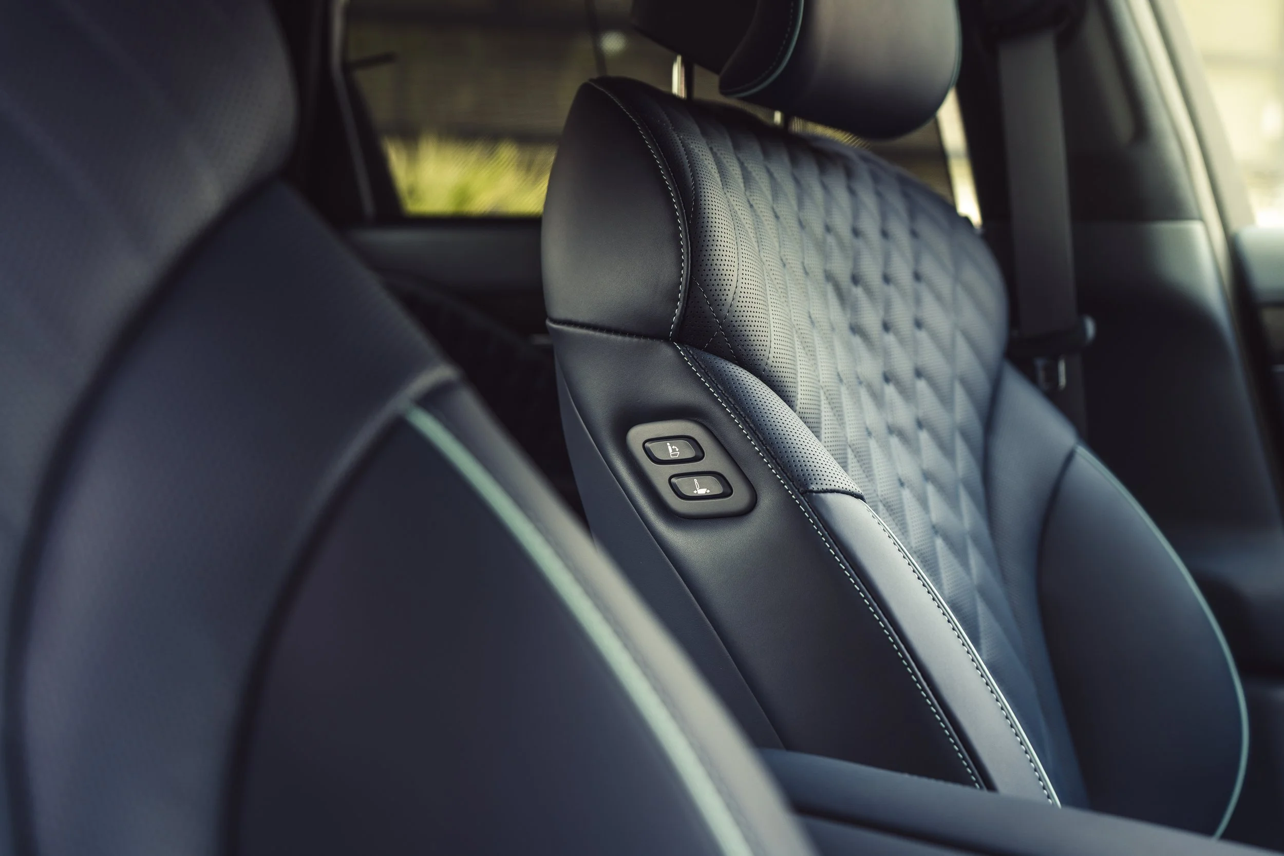 Genesis G80 - Photograph 19.jpg