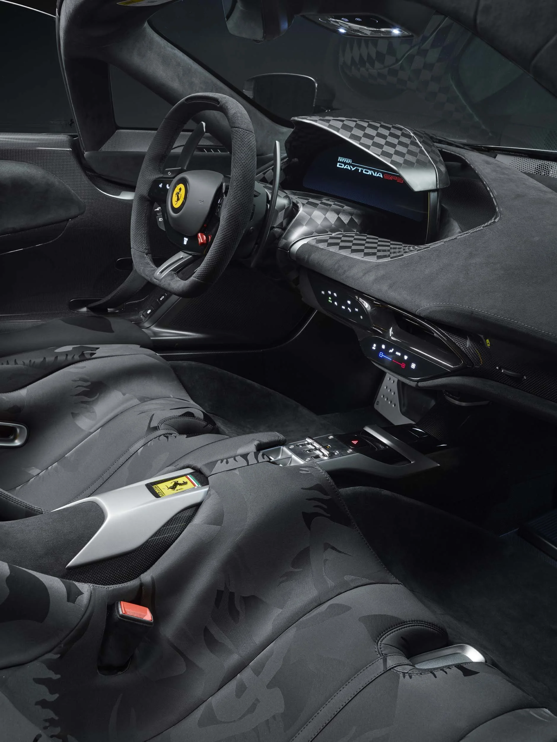 2025_05_Ferrari_SP3_80087.jpg