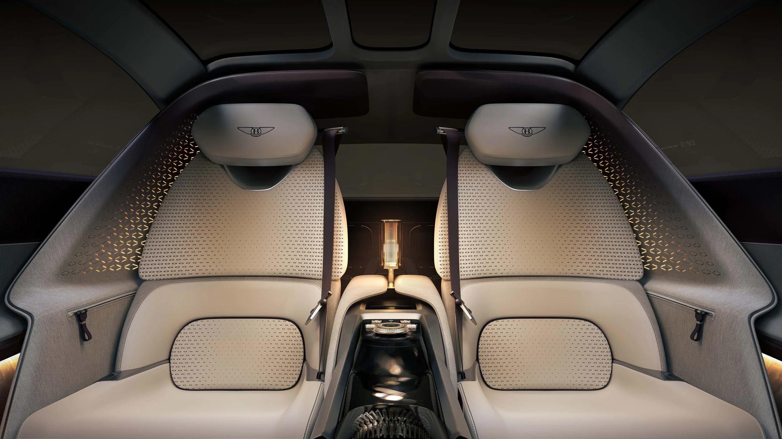 33 - EXP 15 Interior.jpg