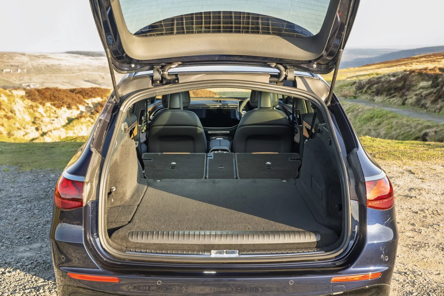 Mercedes E 53 Estate Hybrid  (4).jpg