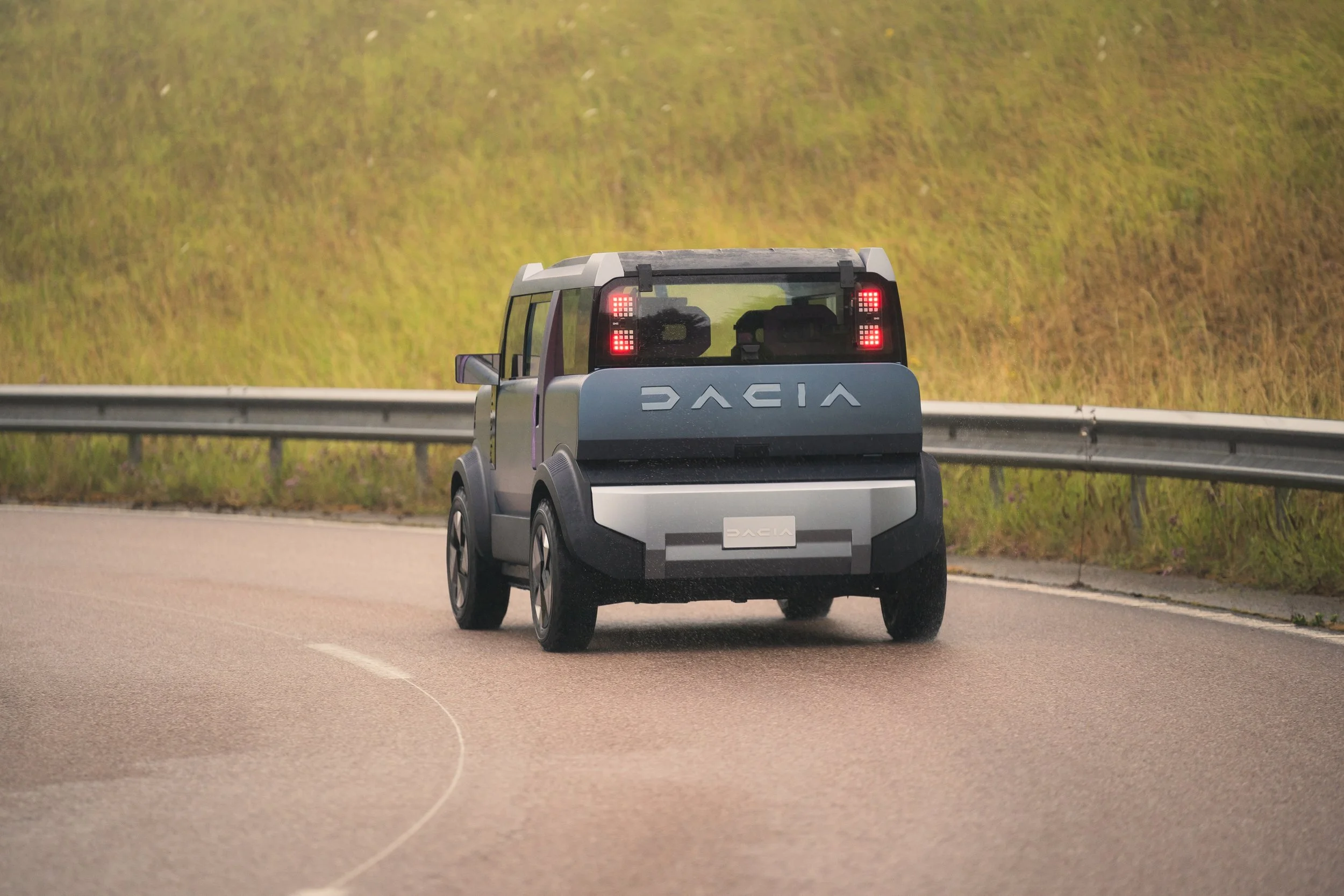 Dacia Hipster Concept (19).jpg