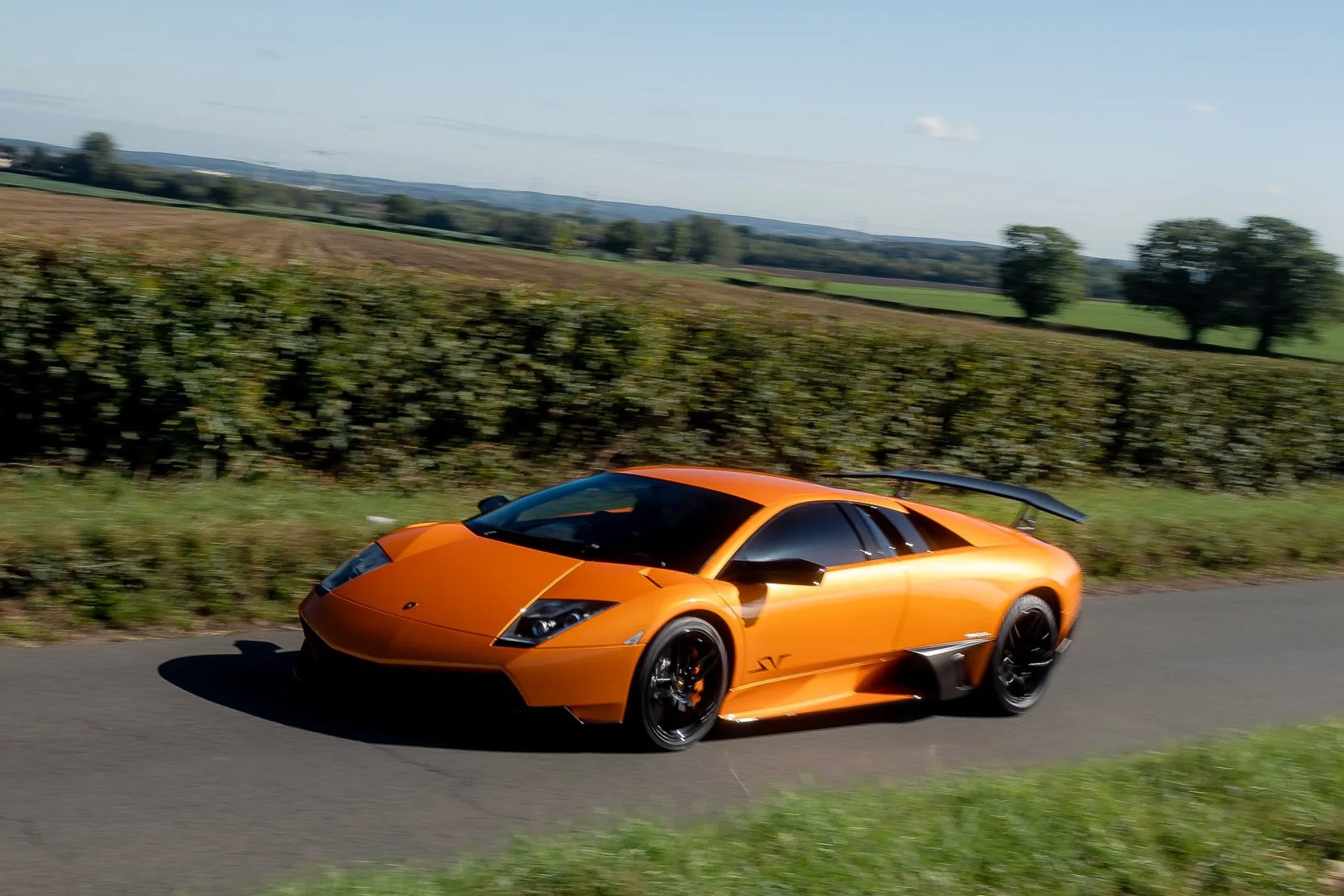 2009 Lamborghini Murciélago LP670-4 SV motion.jpg
