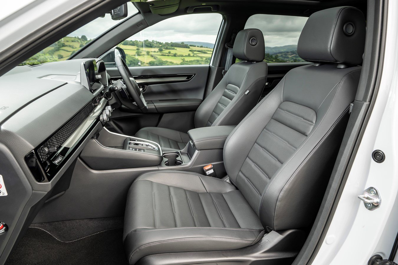 Honda CR-V PHEV (12).jpg