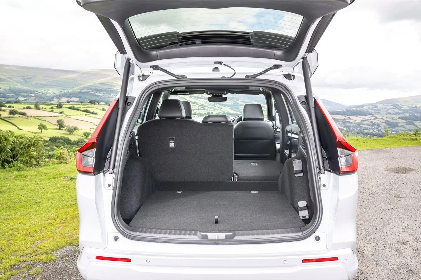 Honda CR-V PHEV (11).jpg